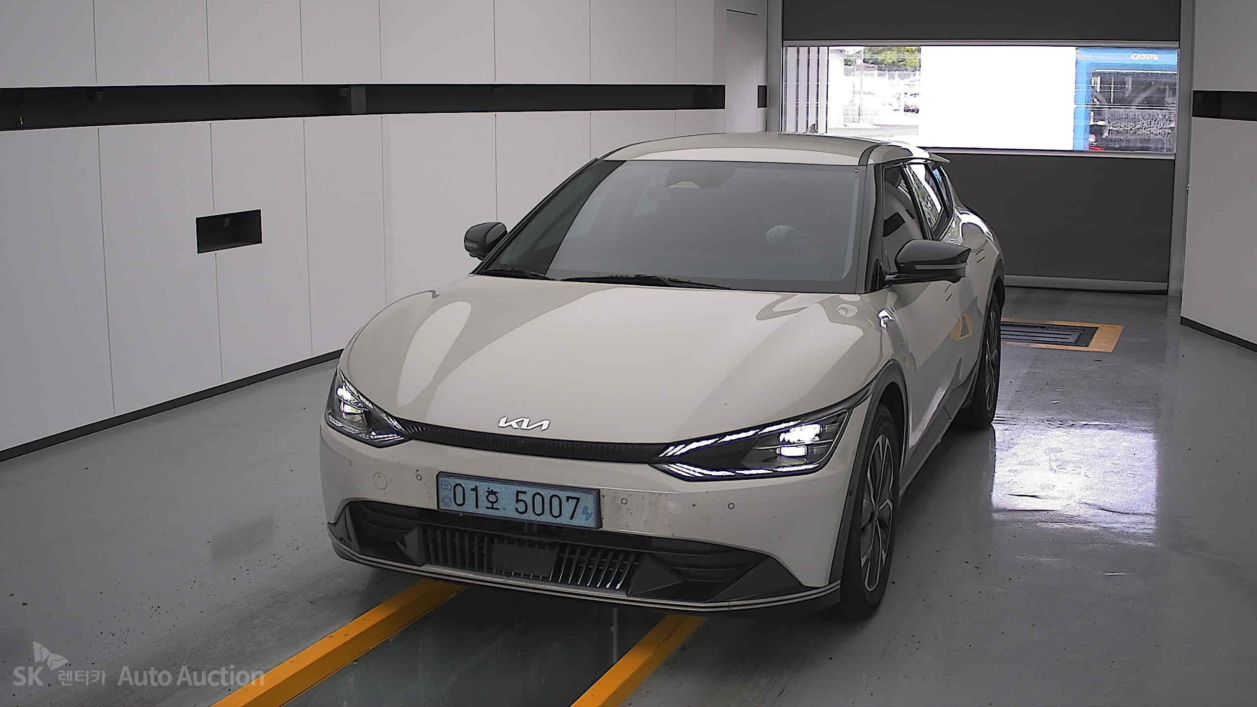 2022 - kia ev6