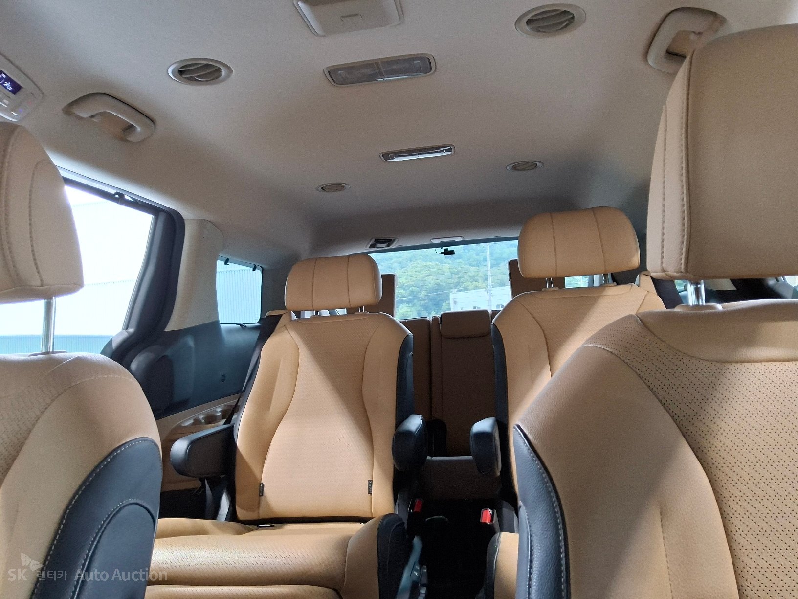2023 - kia carnival