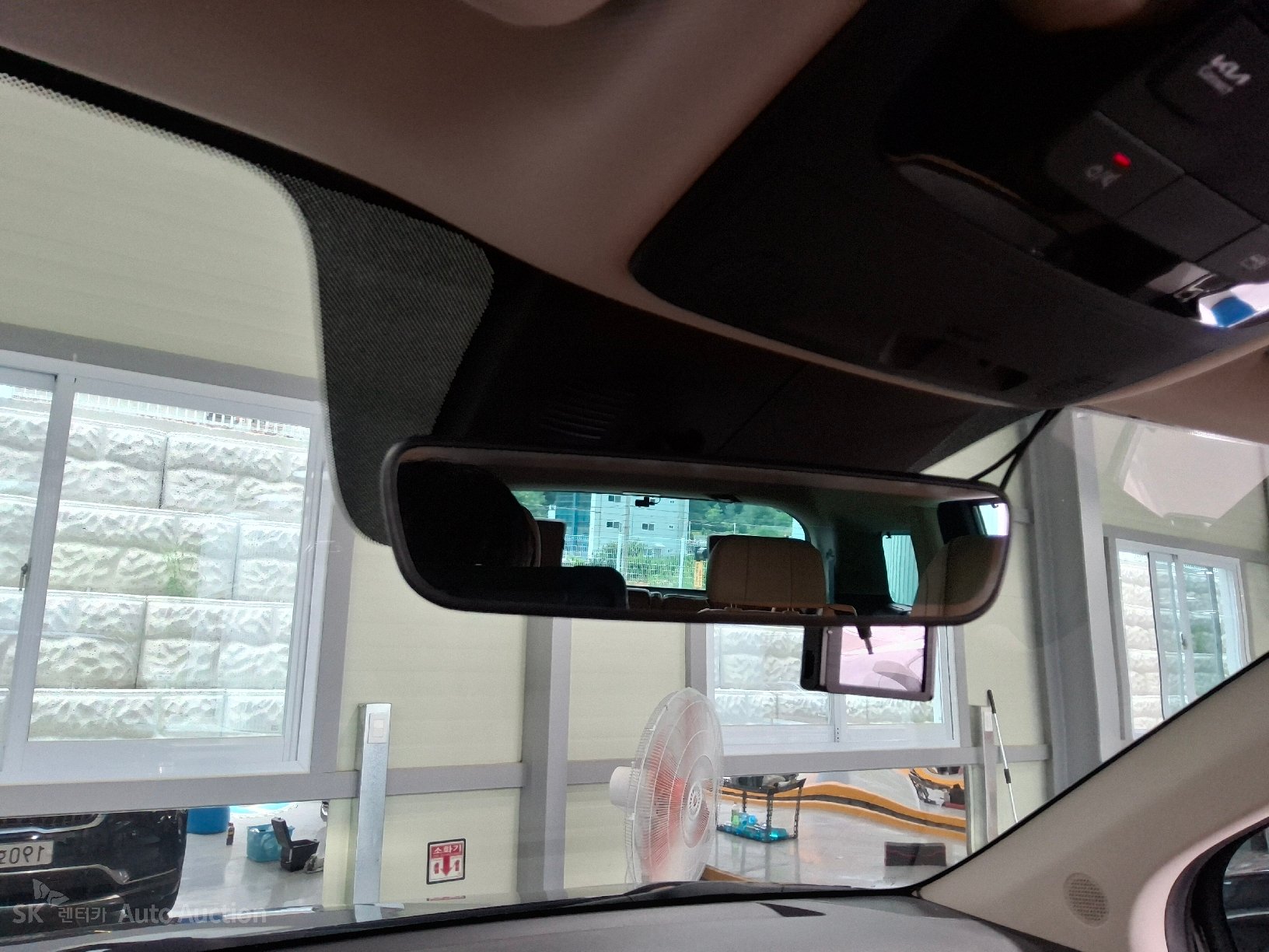 2023 - kia carnival