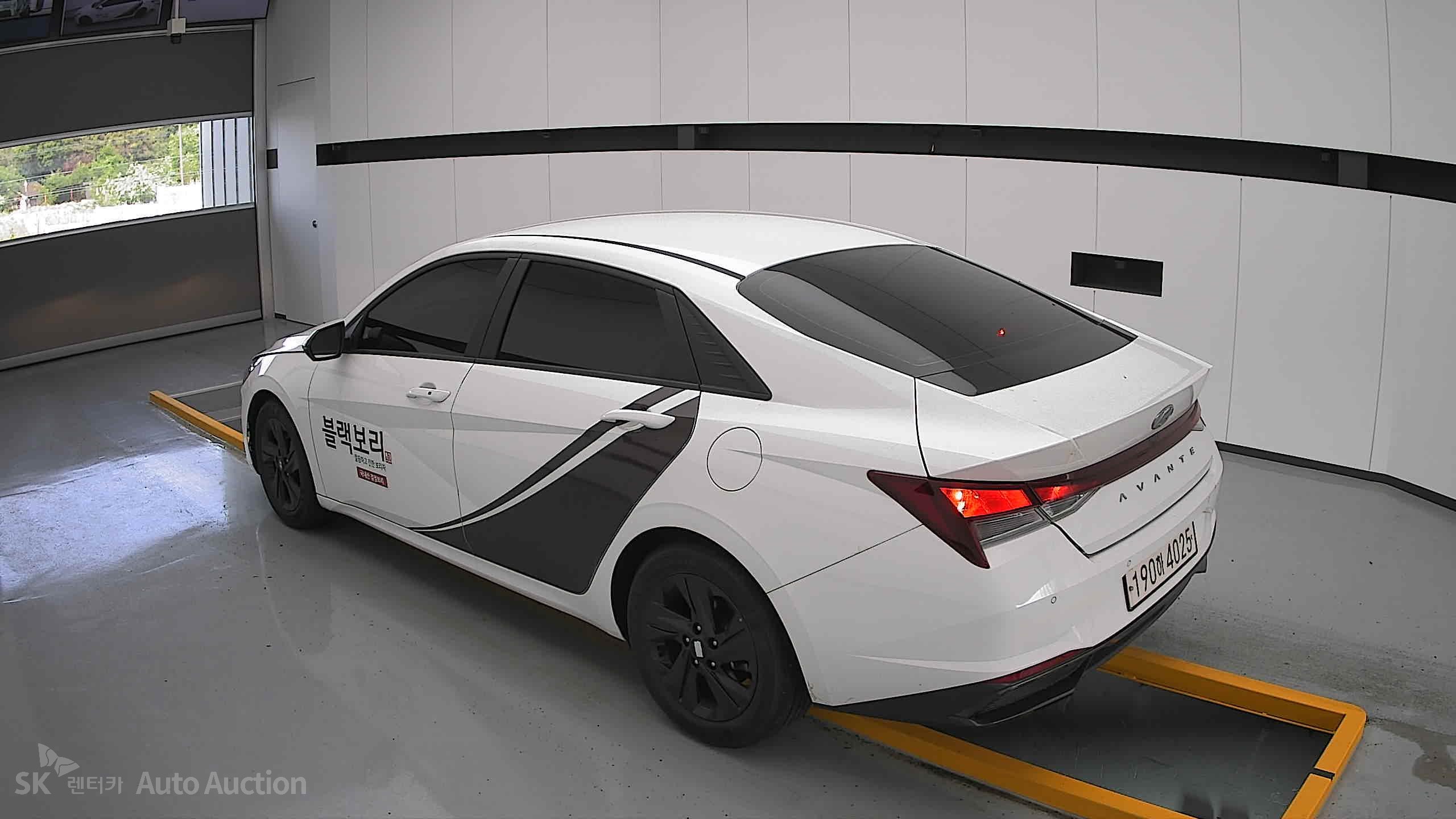 2023 - hyundai avante