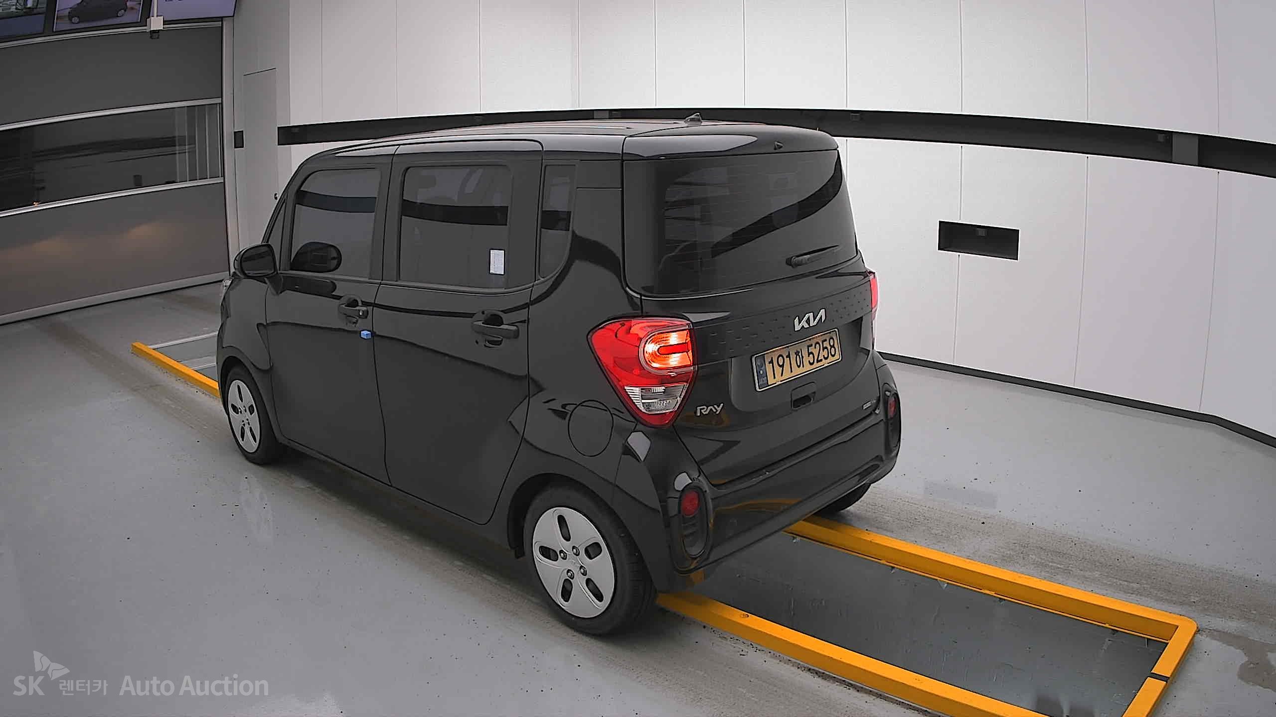 2022 - kia ray