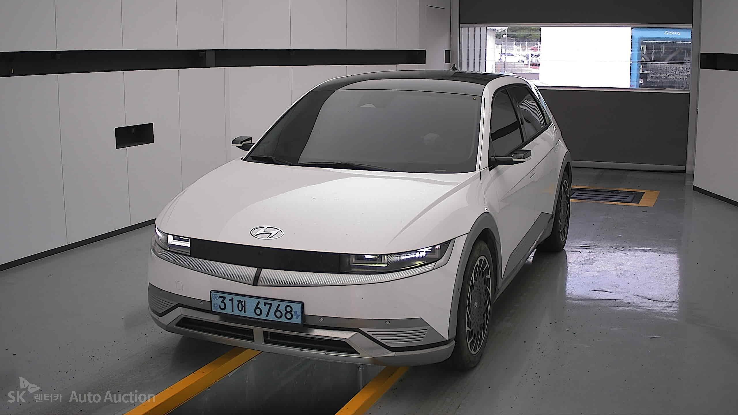 2022 - hyundai ioniq