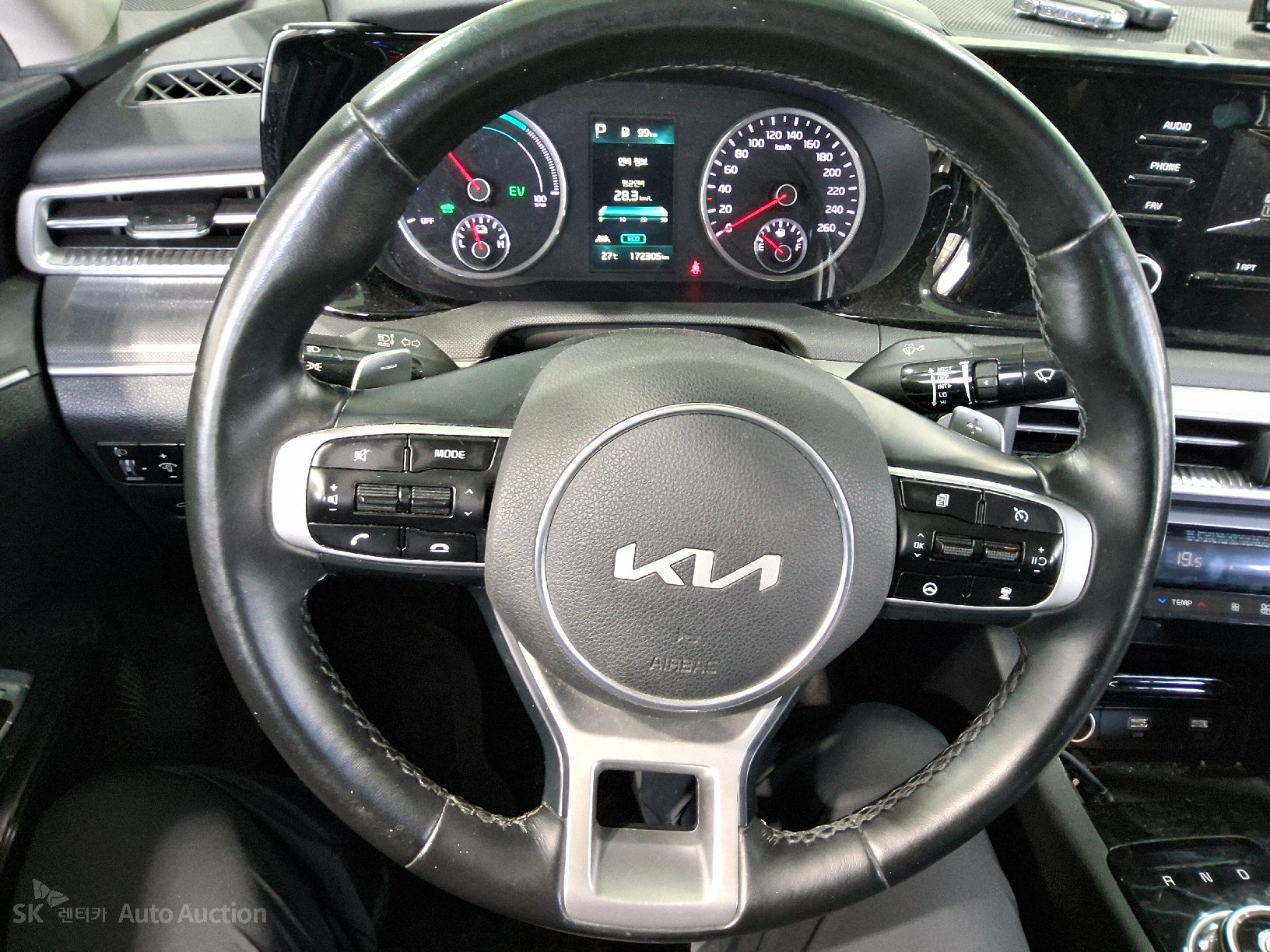 2022 - kia k5