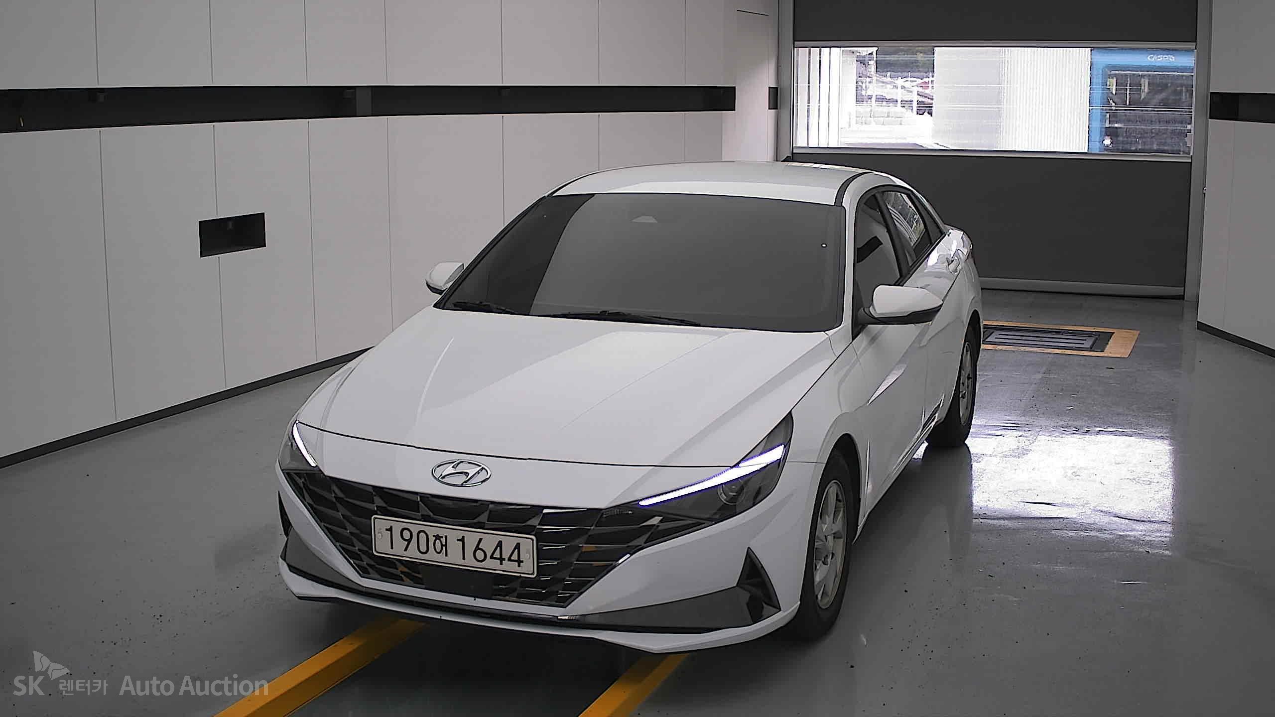 2021 - hyundai avante
