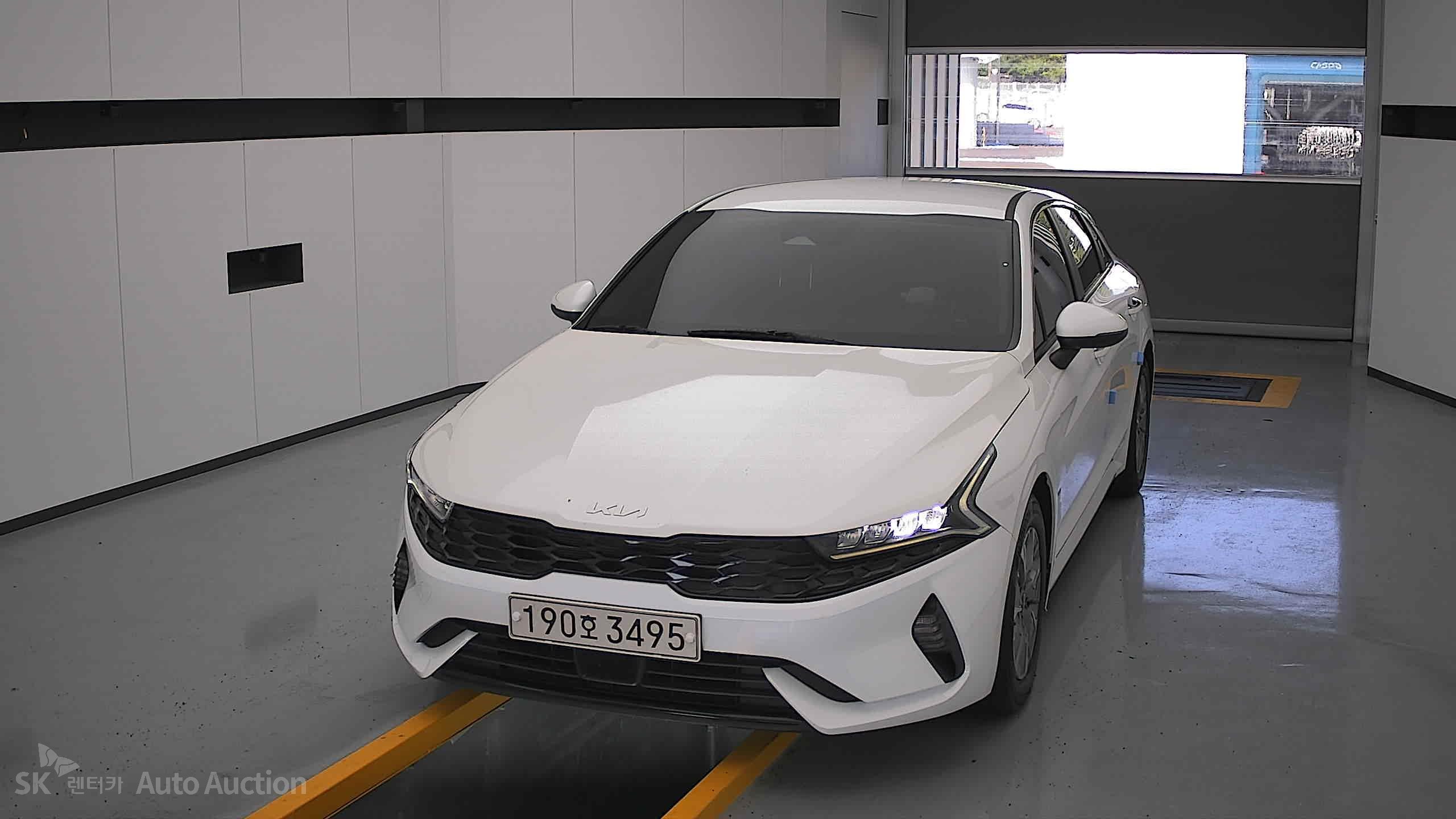 2022 - kia k5