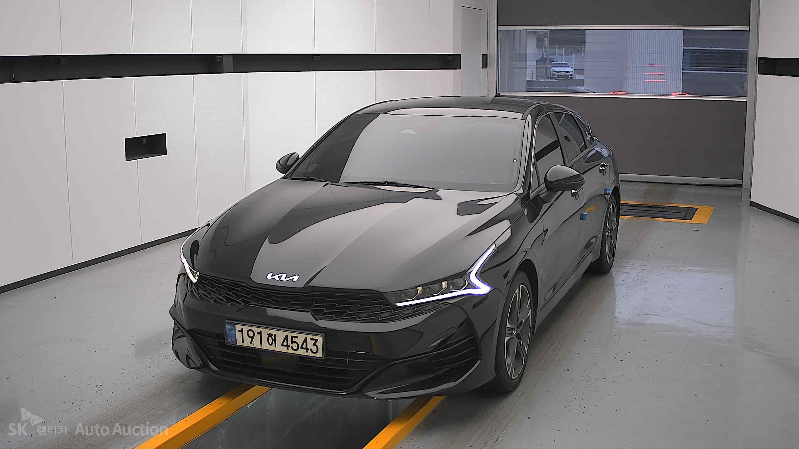 2022 - kia k5