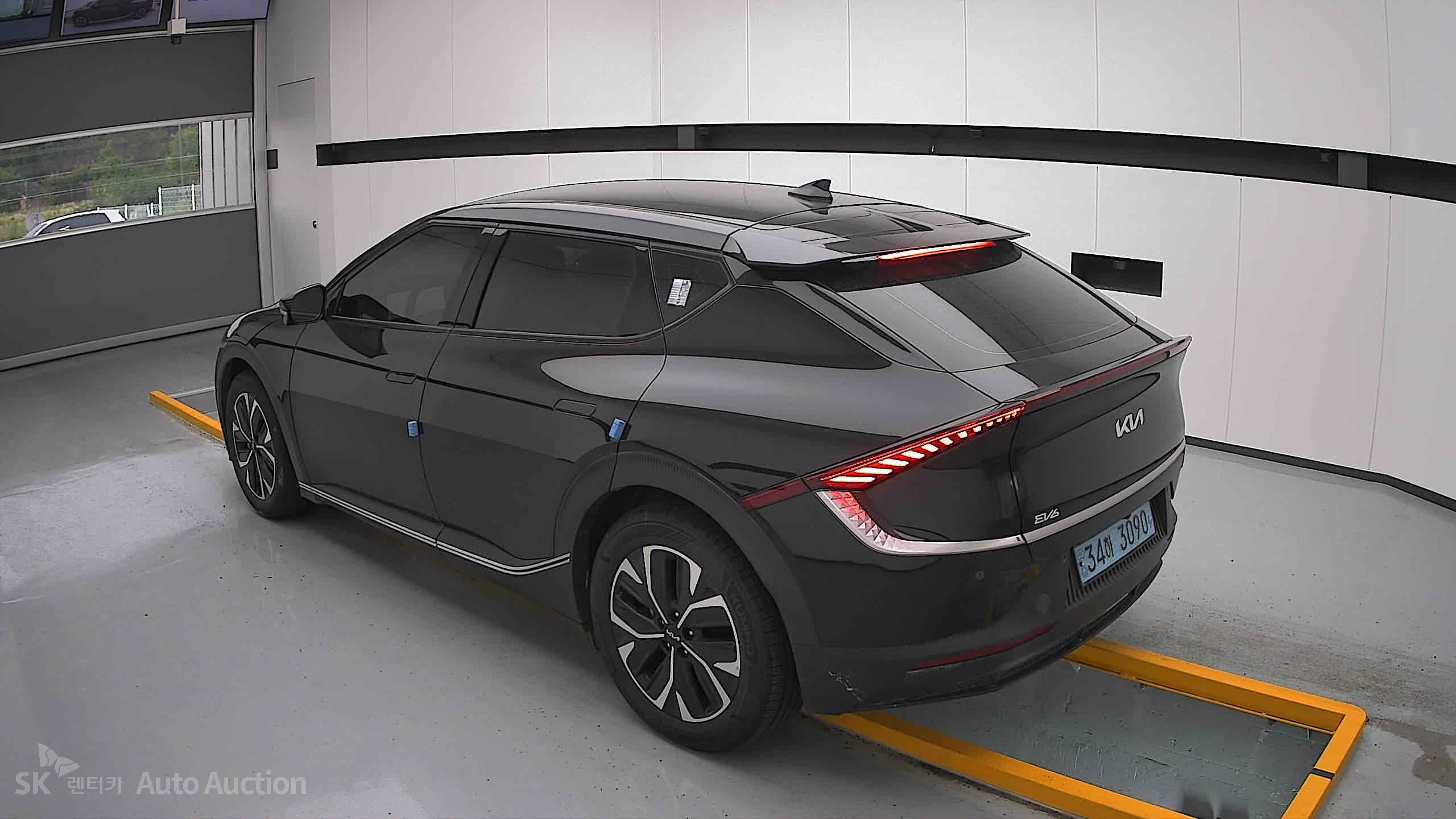 2022 - kia ev6