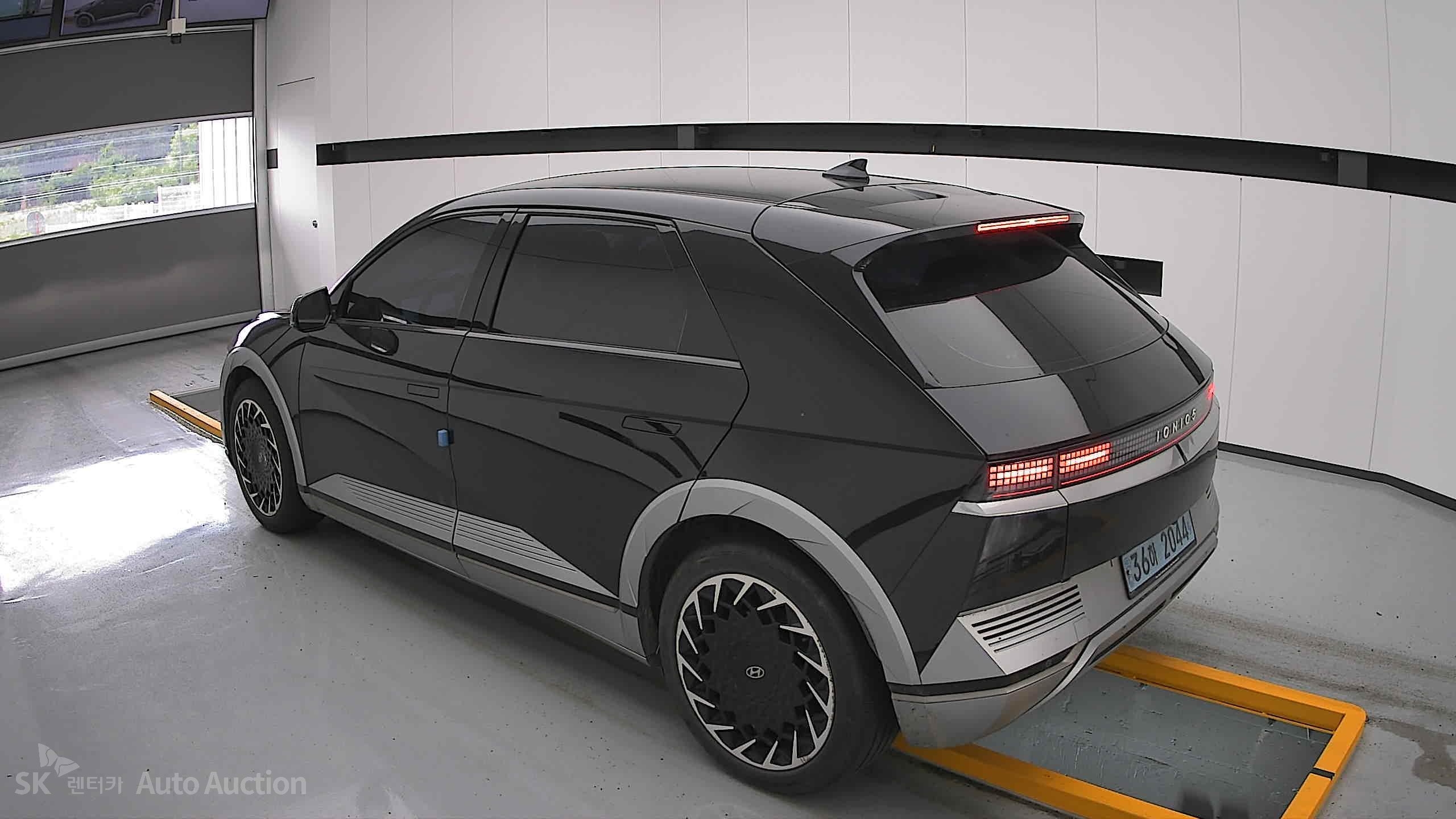 2022 - hyundai ioniq