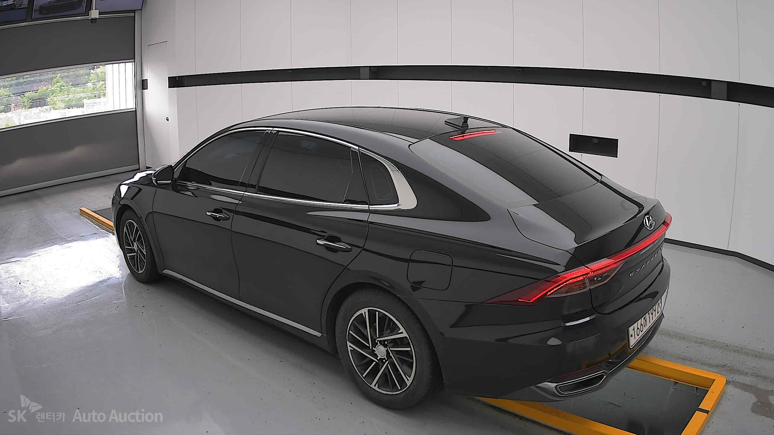 2020 - hyundai grandeur