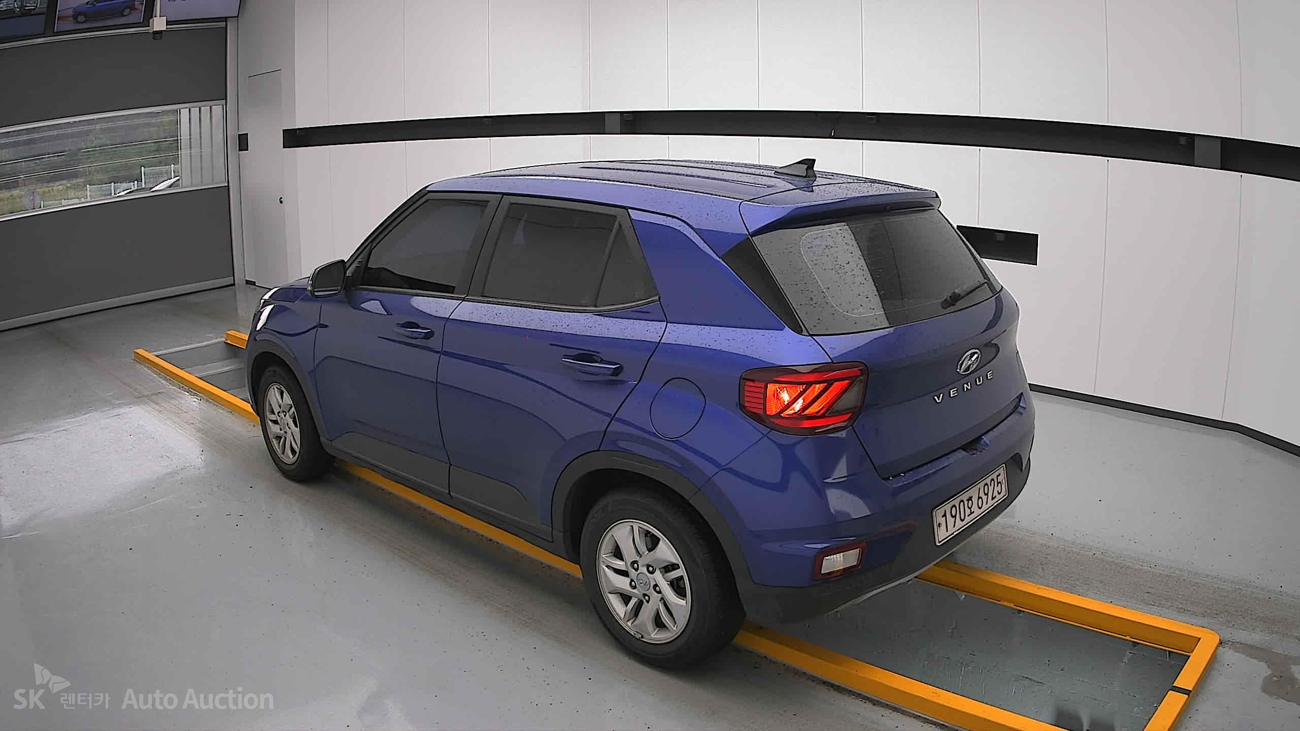 2022 - hyundai venue