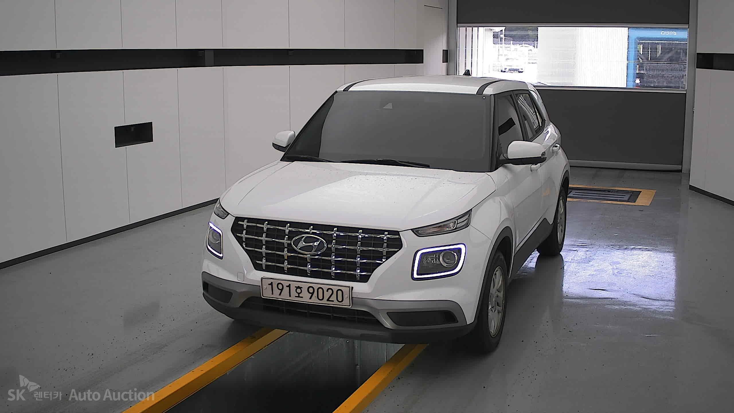 2022 - hyundai venue