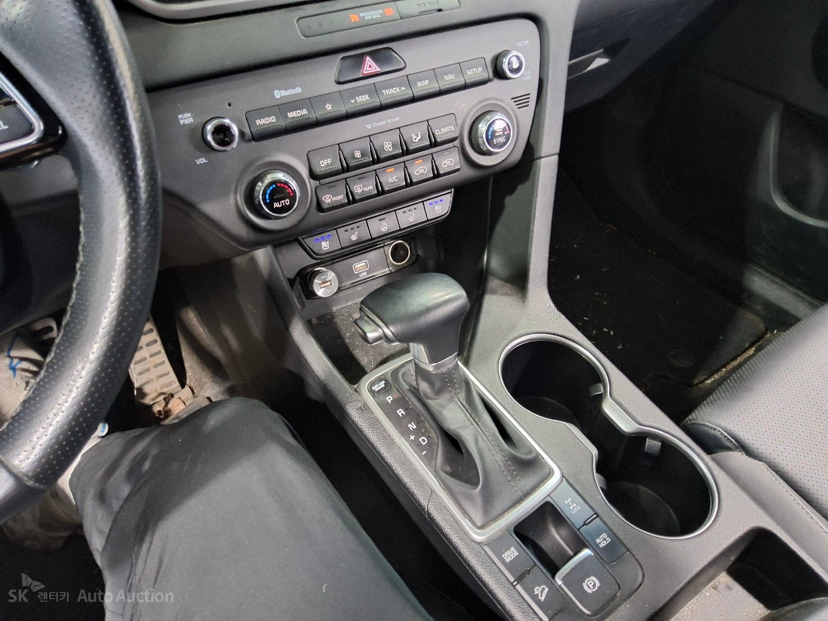 2022 - kia sportage