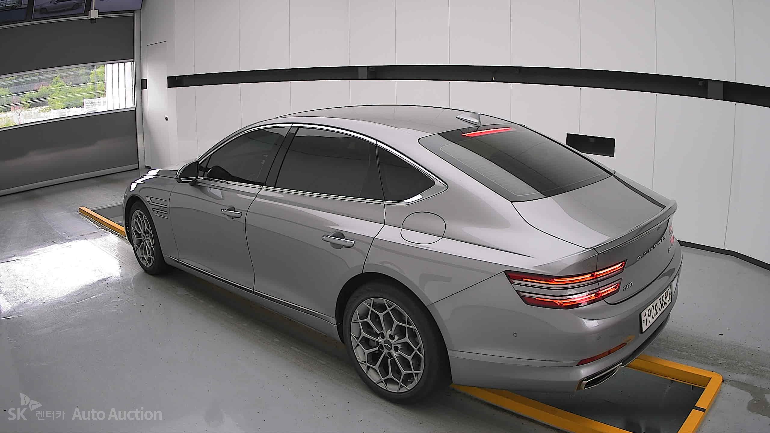 2022 - genesis g80