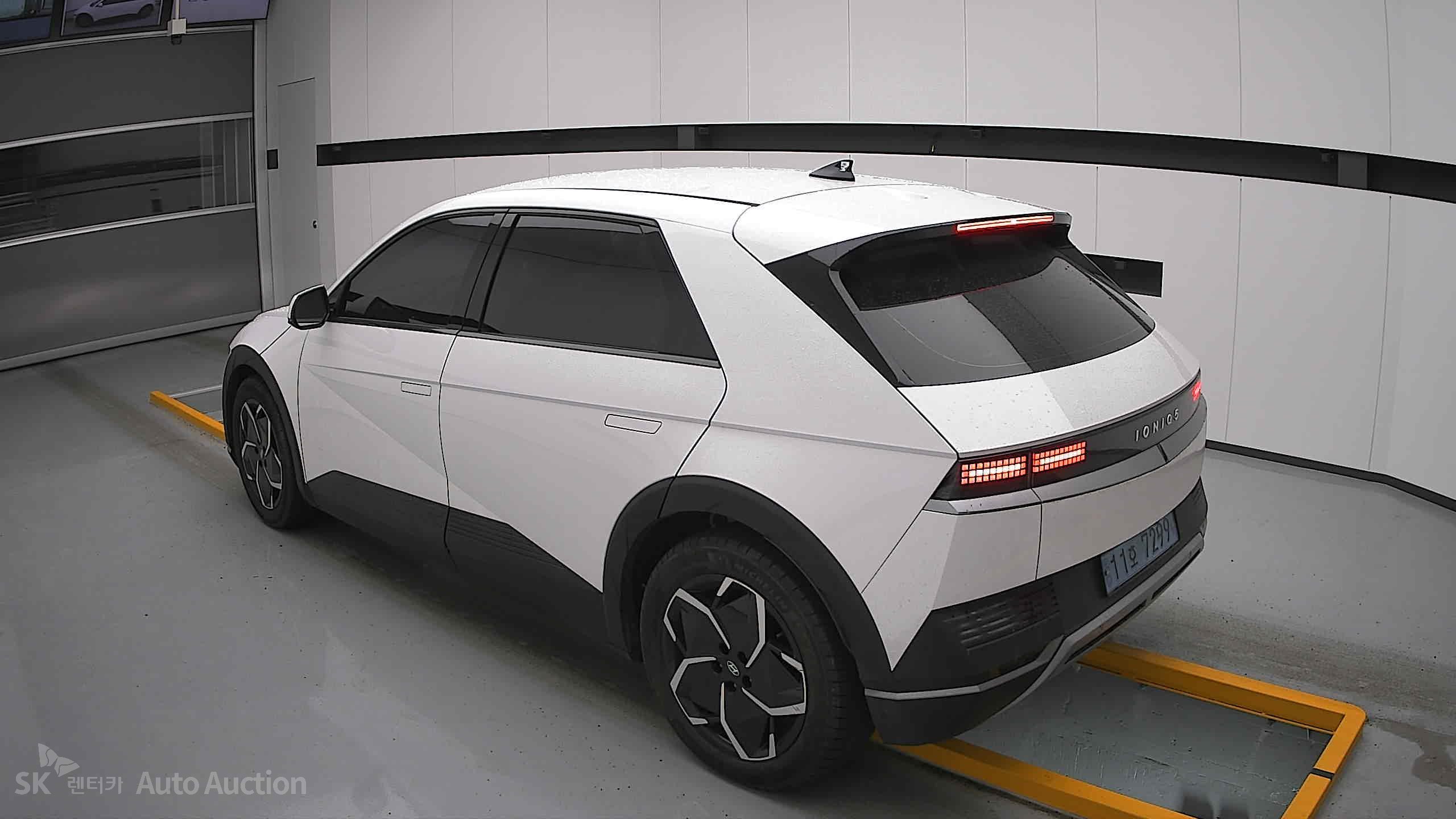 2022 - hyundai ioniq