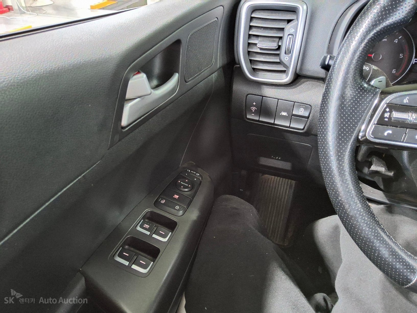2022 - kia sportage