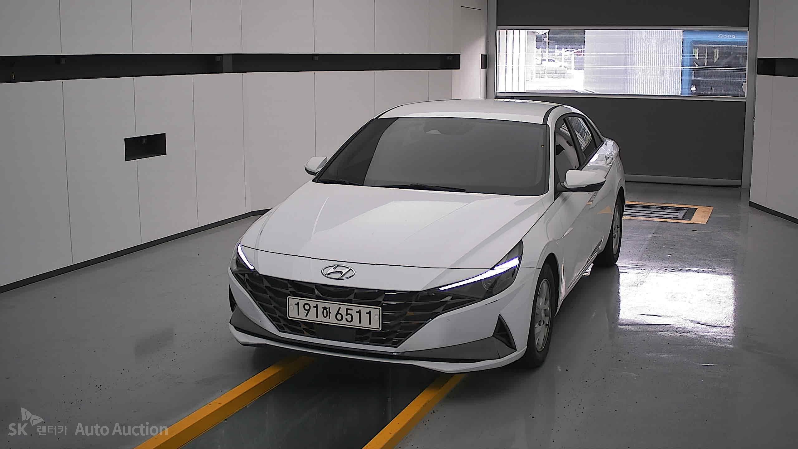 2022 - hyundai avante