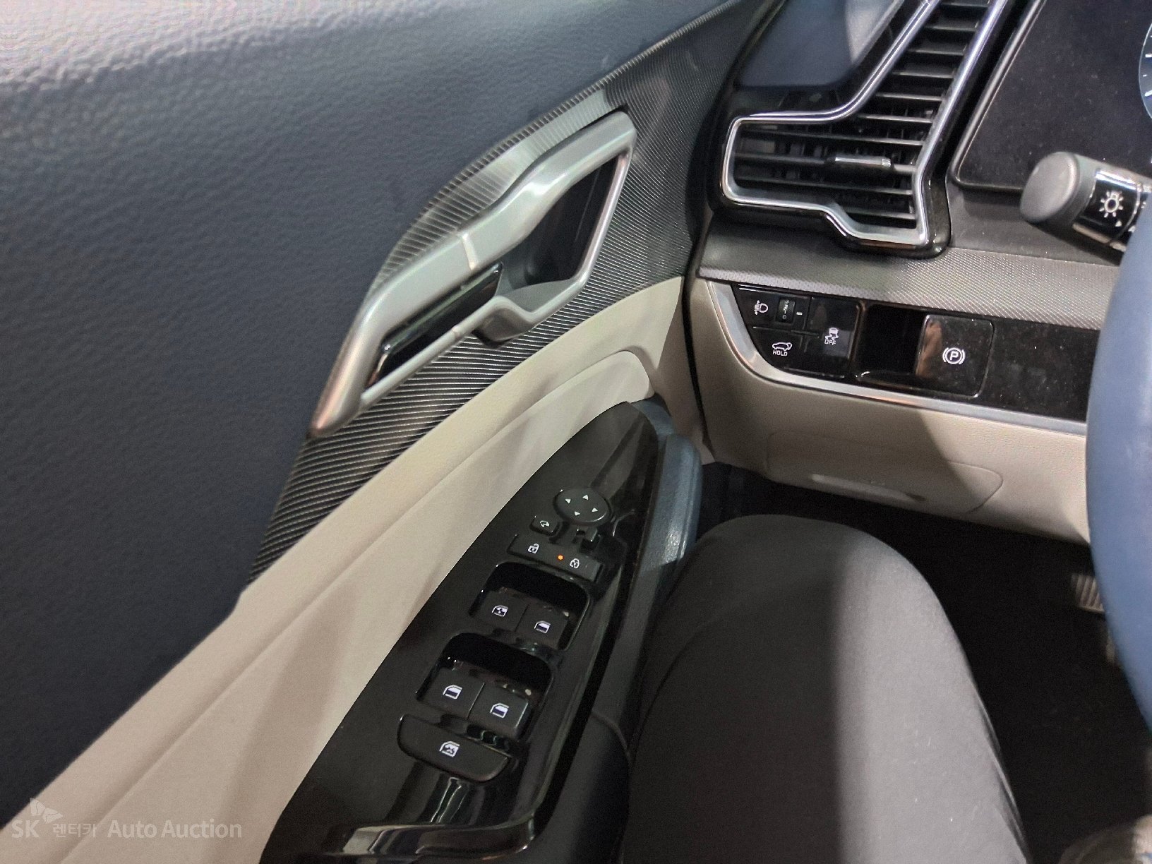 2022 - kia sportage