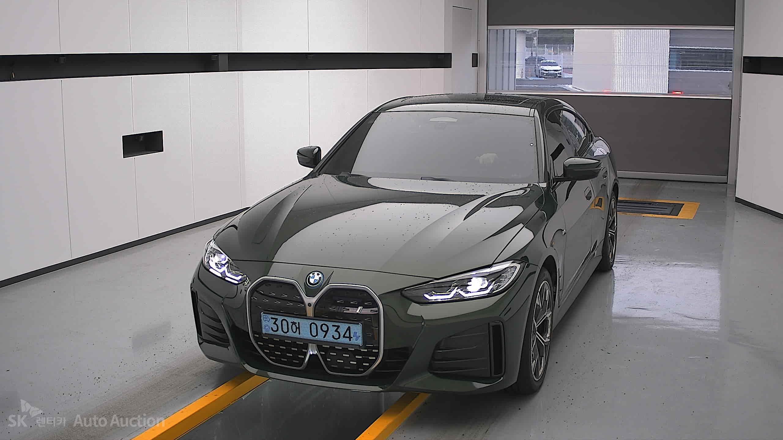 2022 - bmw i4 edrive40