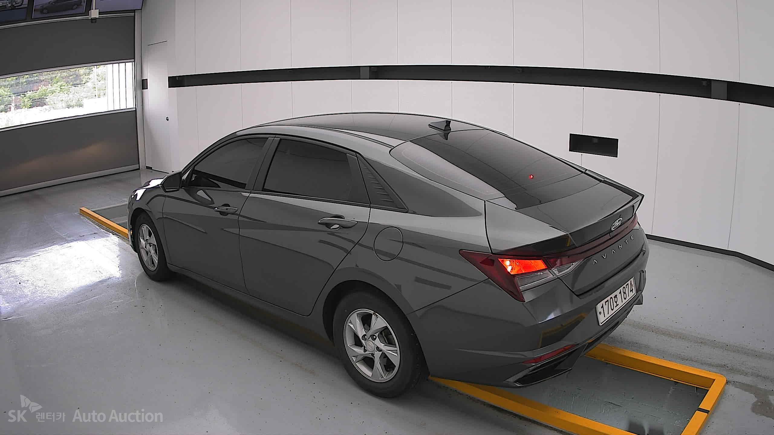 2021 - hyundai avante