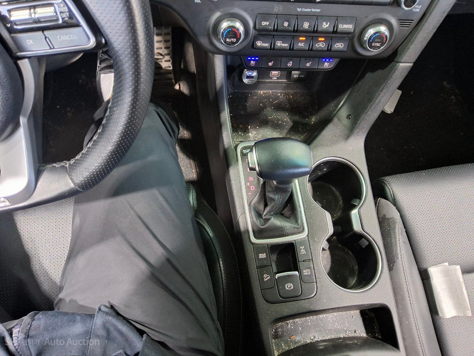 2022 - kia sportage