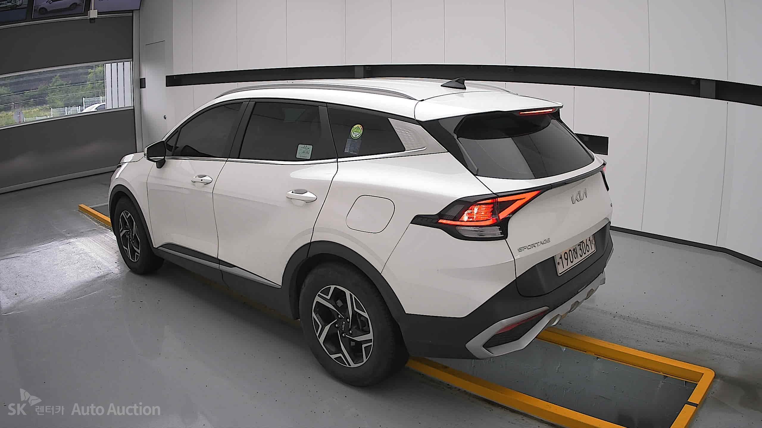 2022 - kia sportage