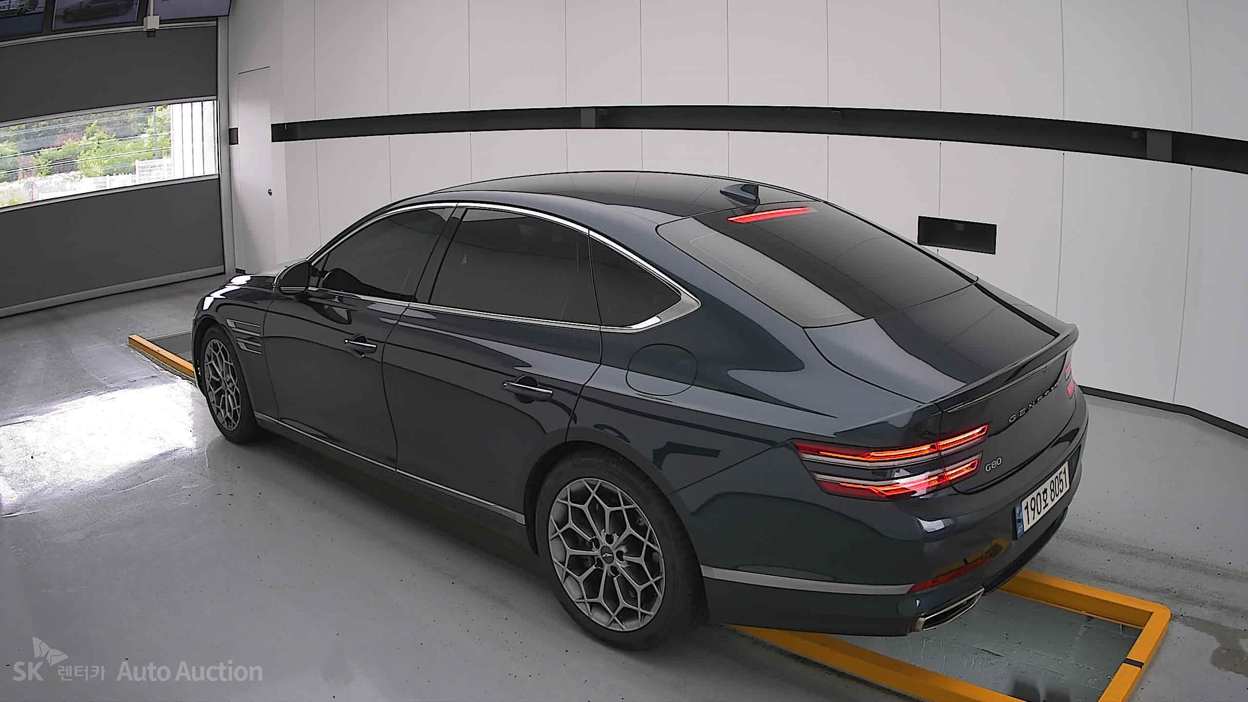 2022 - genesis g80