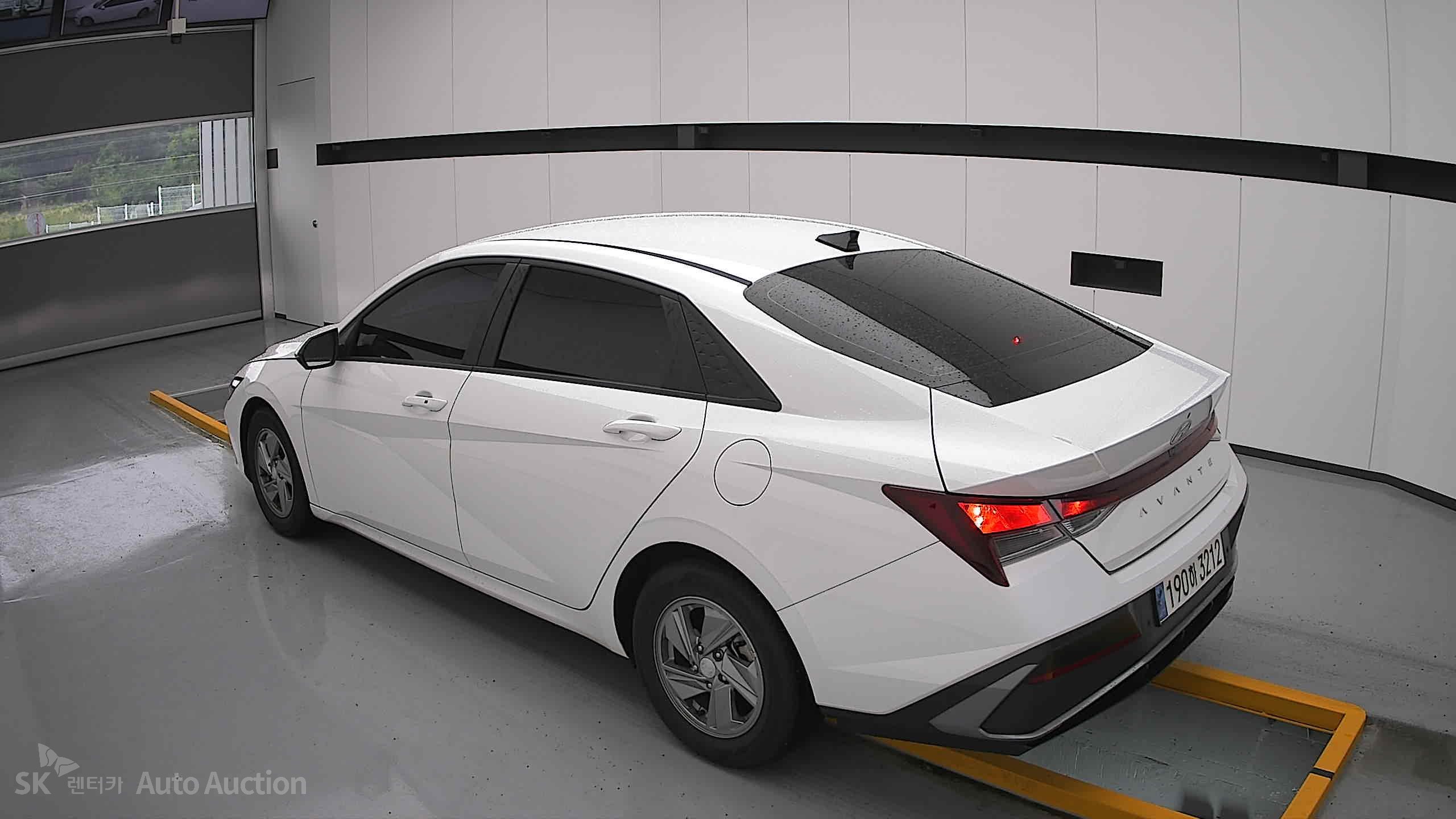 2024 - hyundai avante