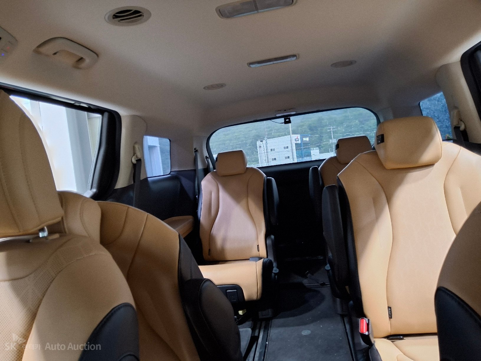 2023 - kia carnival