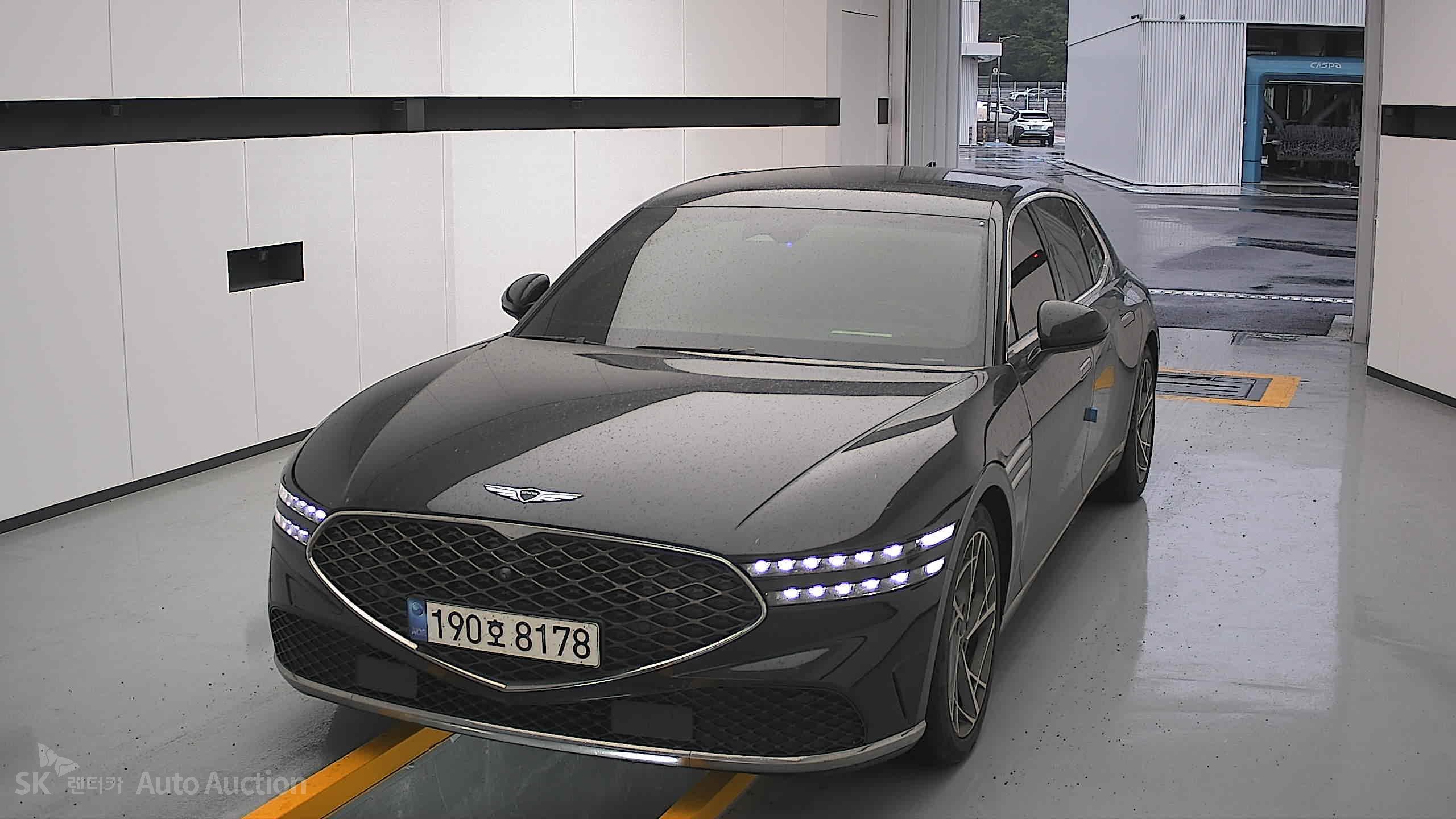 2022 - genesis g90