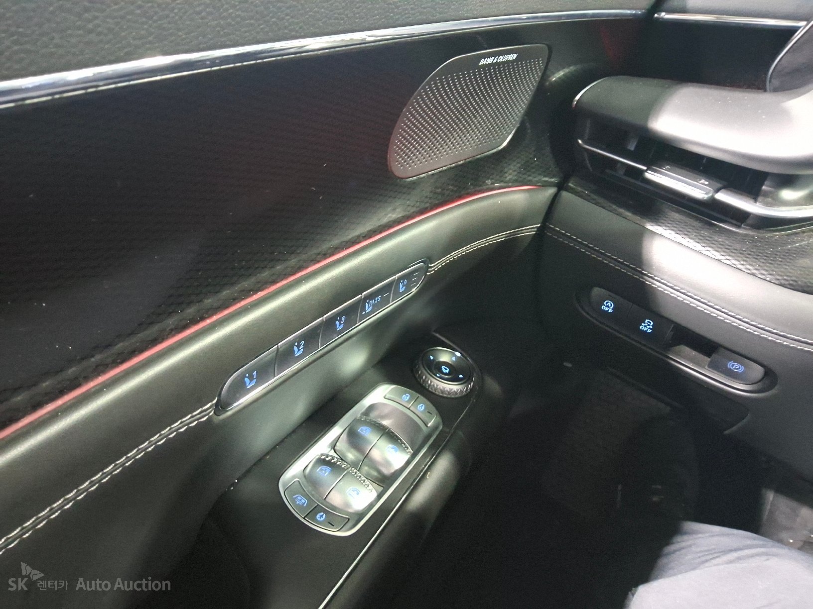 2022 - genesis g90