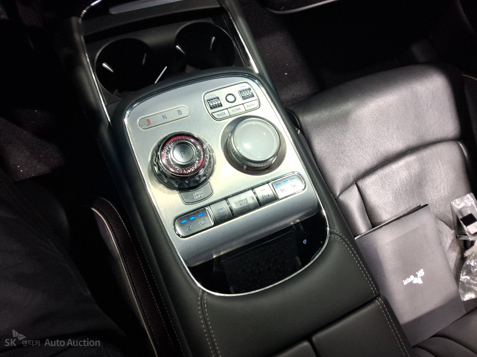 2022 - genesis g90
