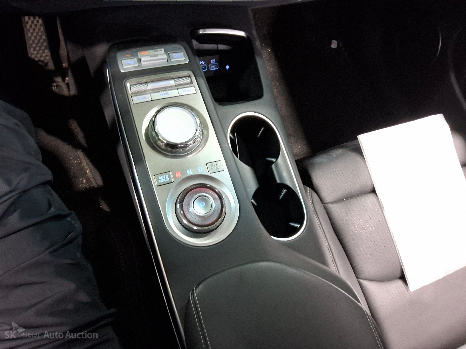 2023 - genesis gv70