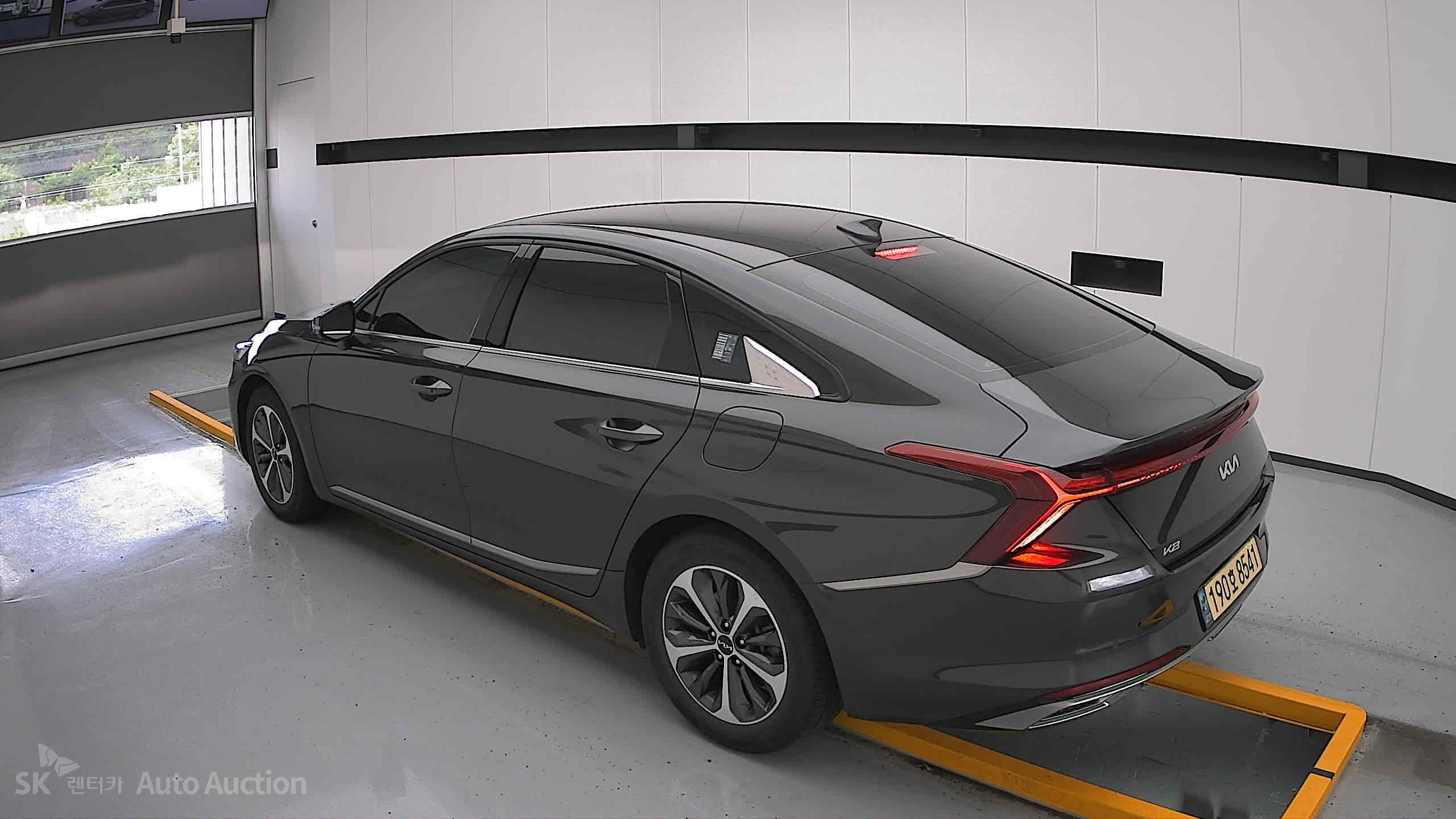 2023 - kia k8