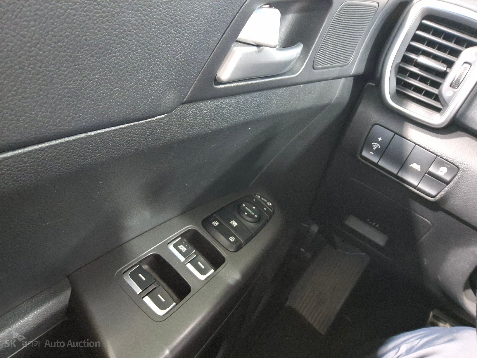 2022 - kia sportage