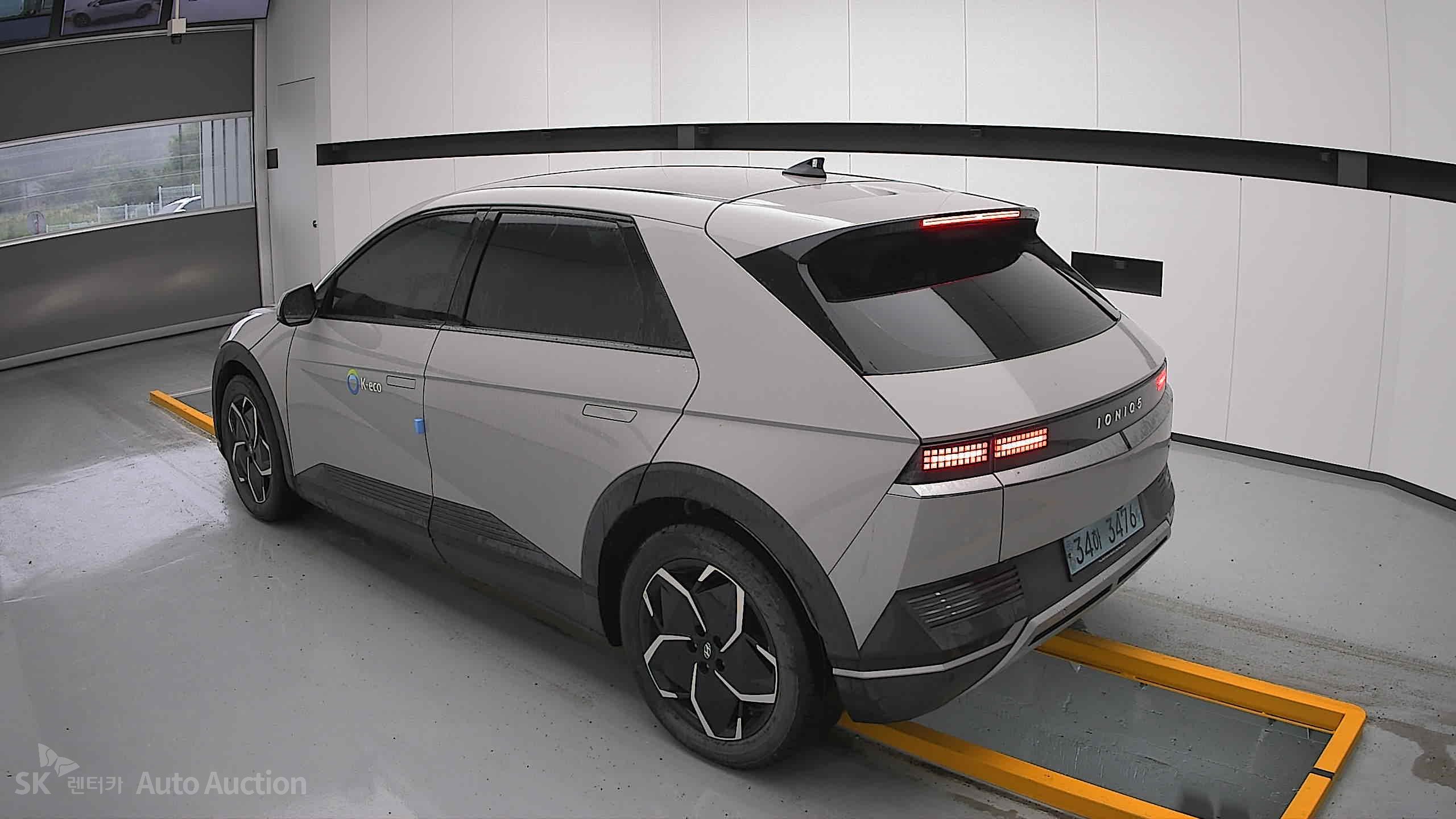 2022 - hyundai ioniq