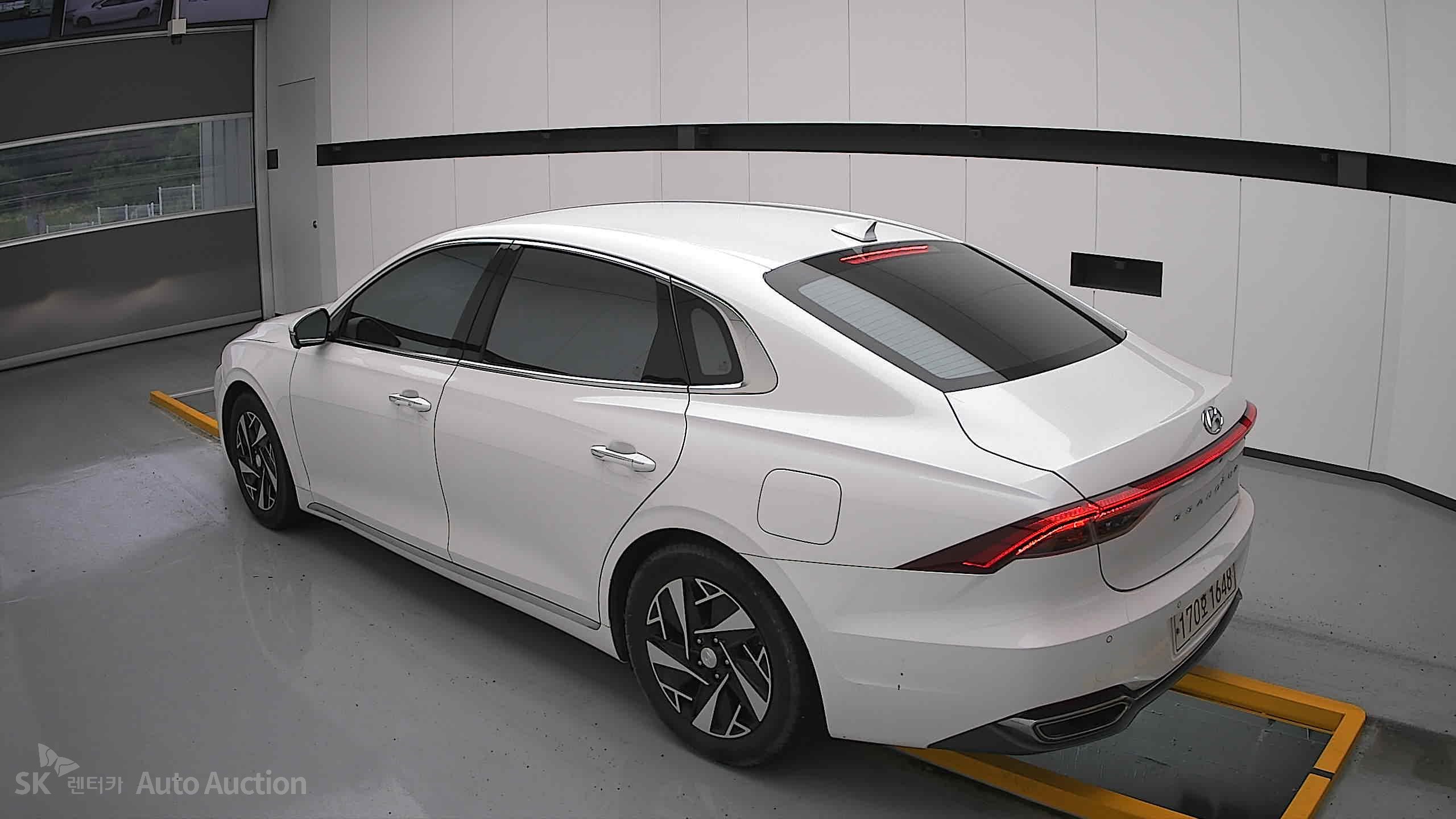 2022 - hyundai grandeur
