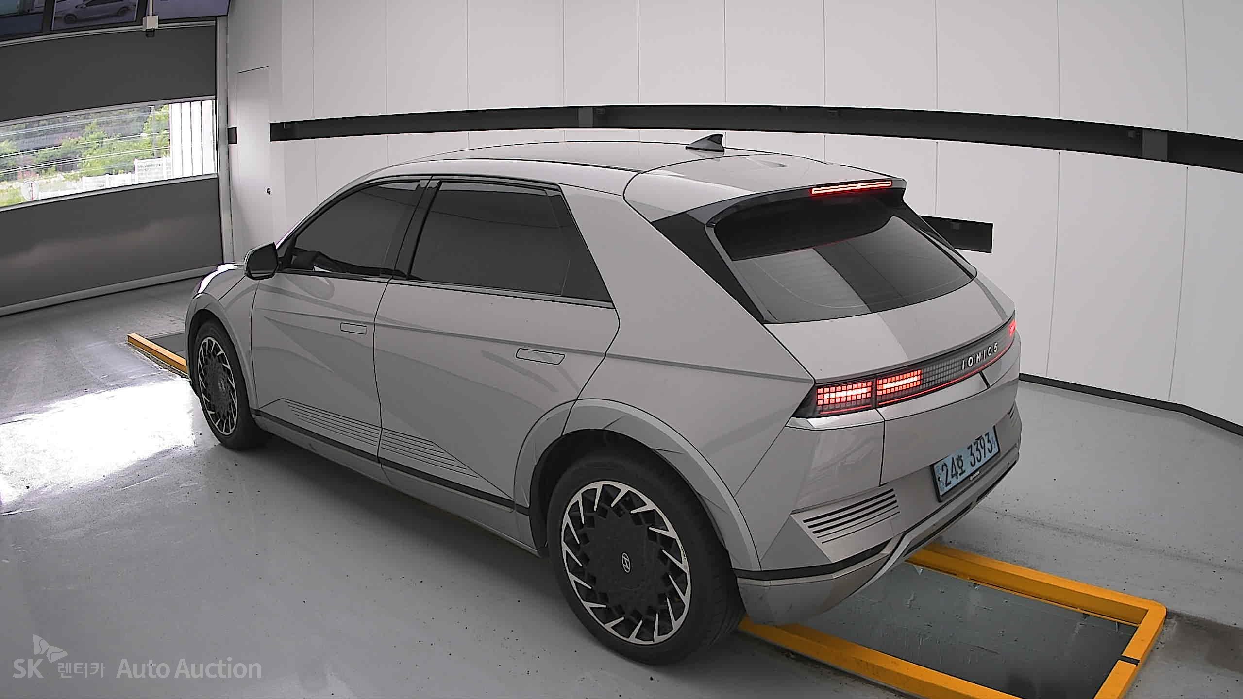2022 - hyundai ioniq