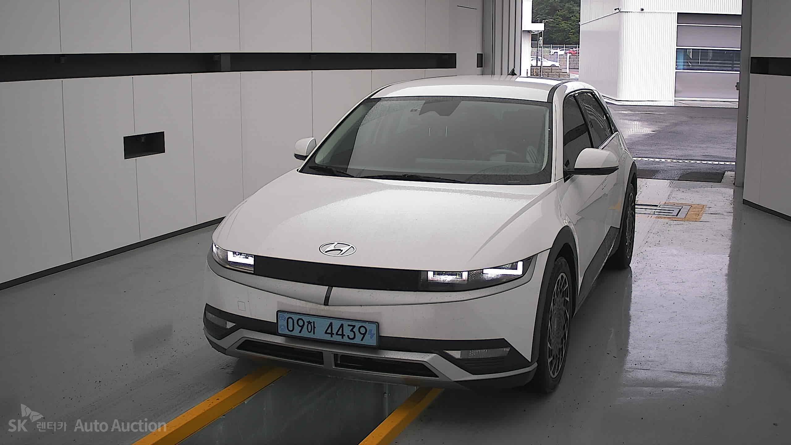 2023 - hyundai ioniq