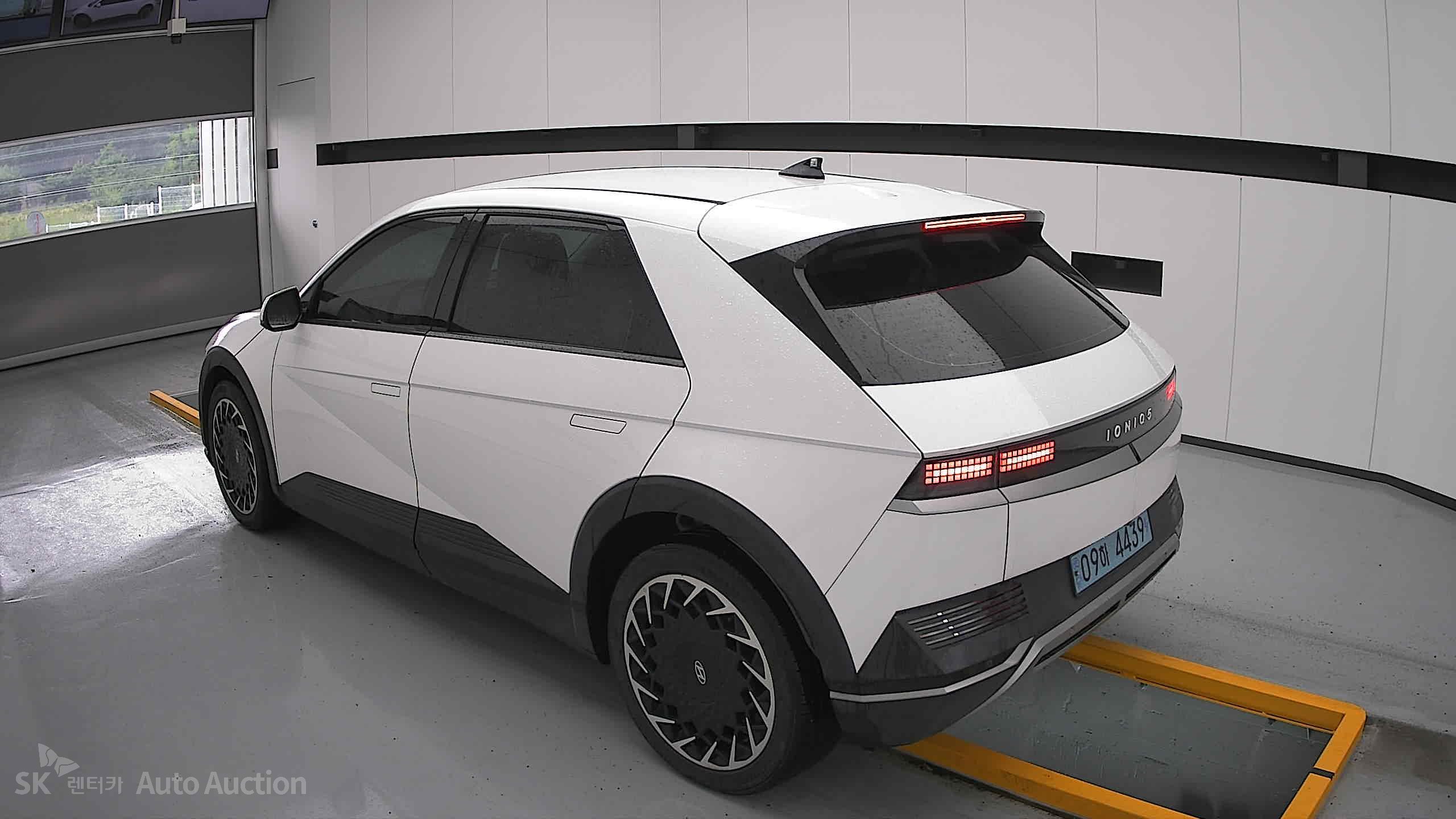 2023 - hyundai ioniq