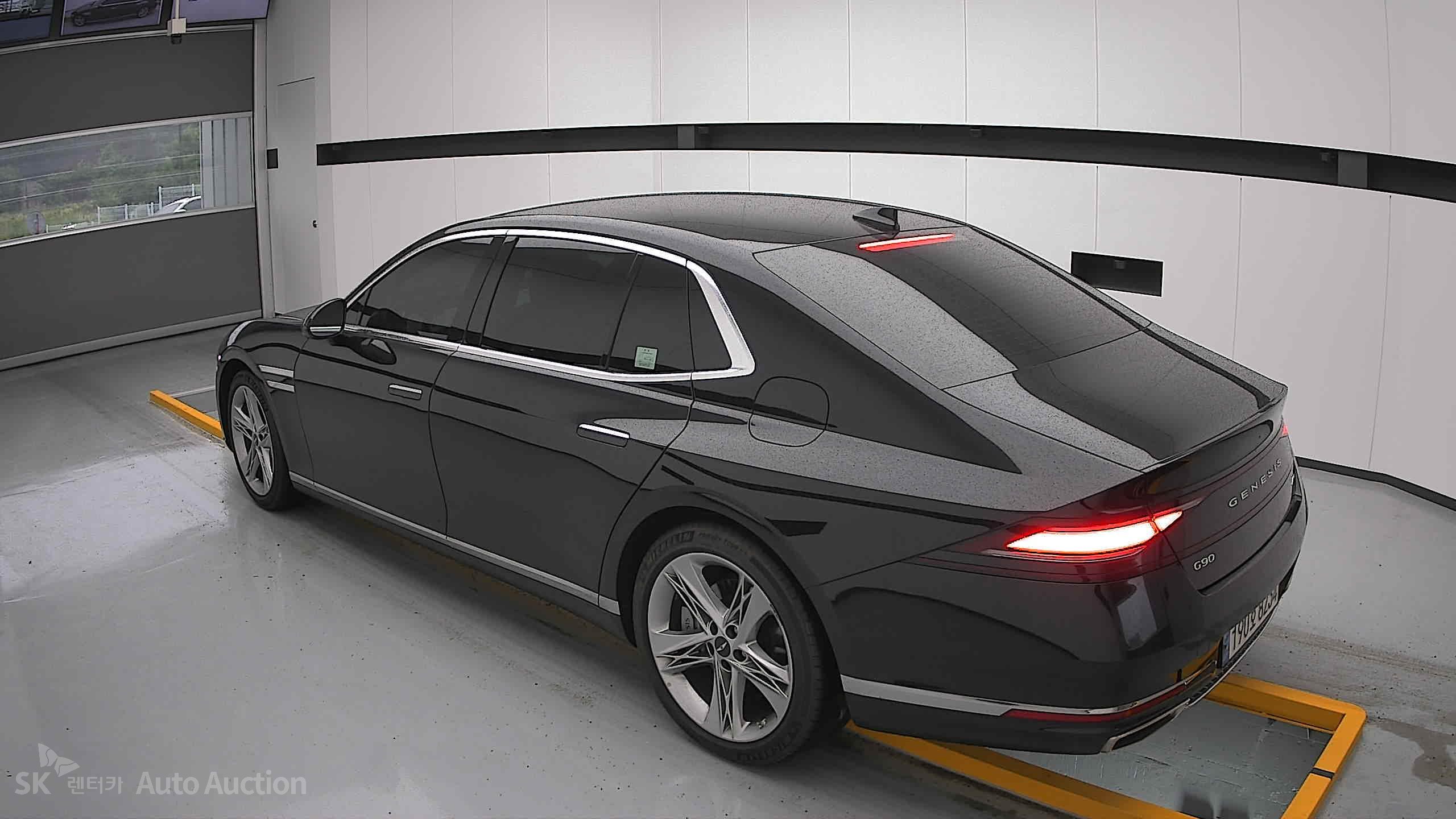 2022 - genesis g90