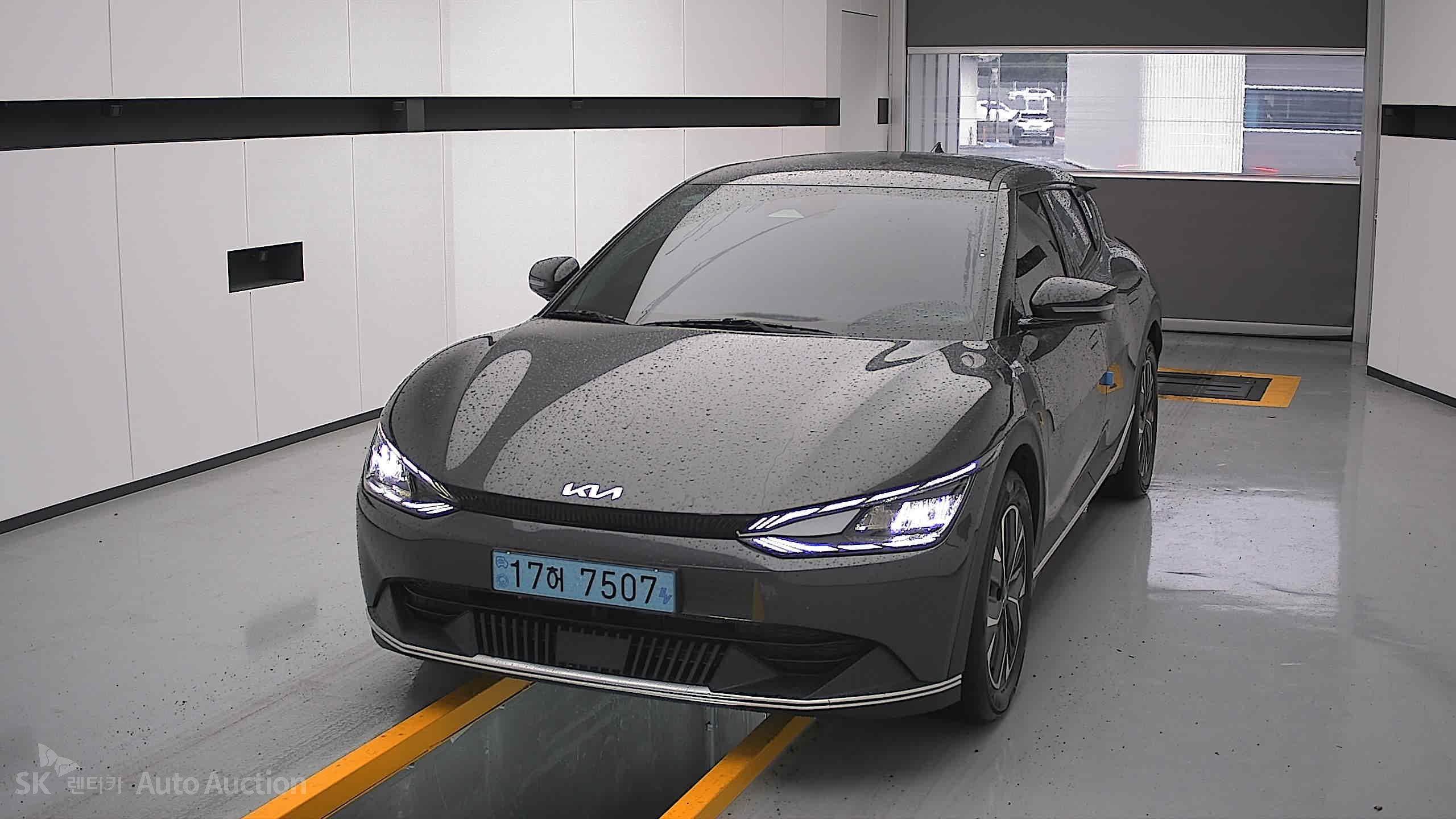 2022 - kia ev6