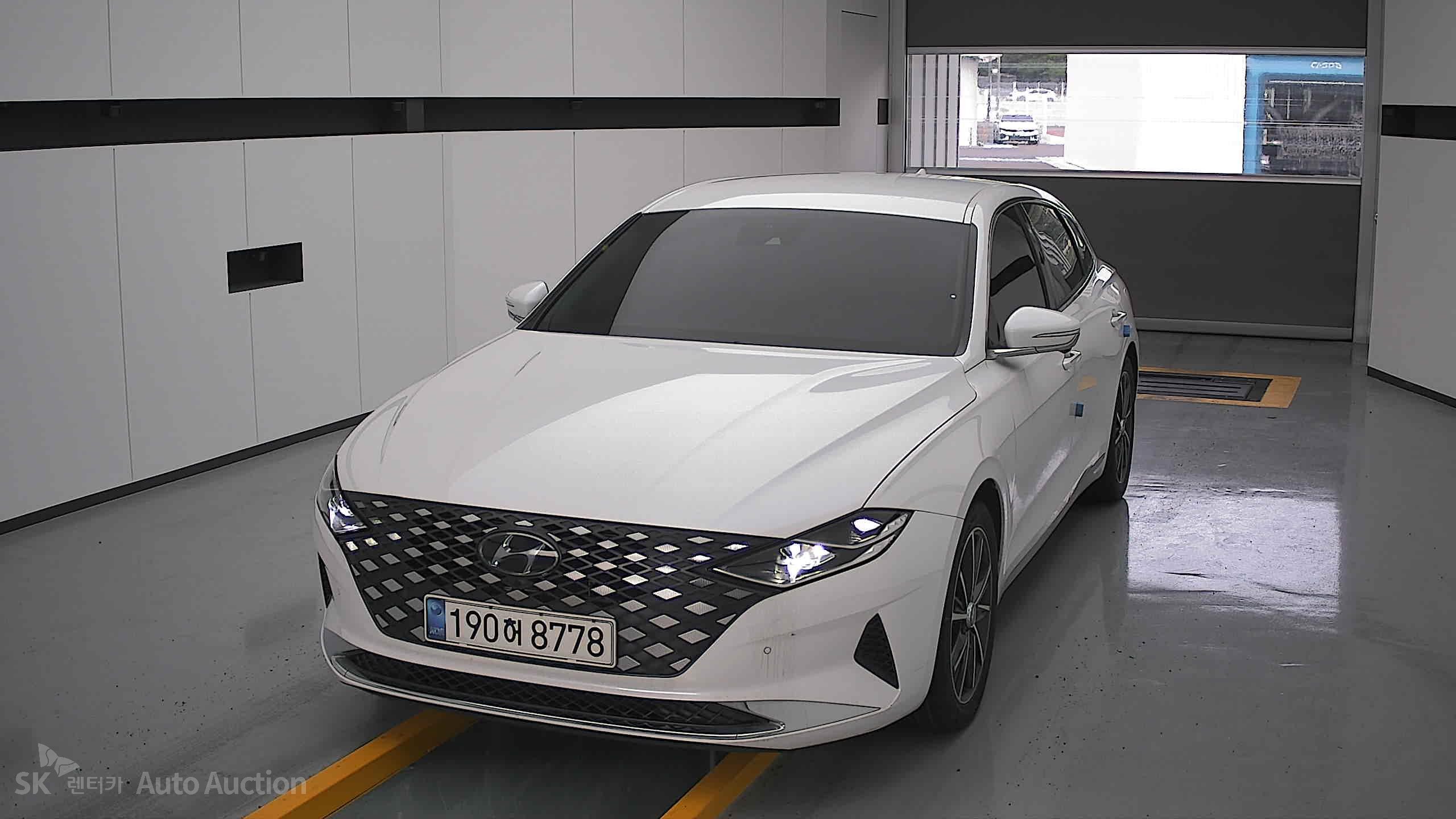 2022 - hyundai grandeur