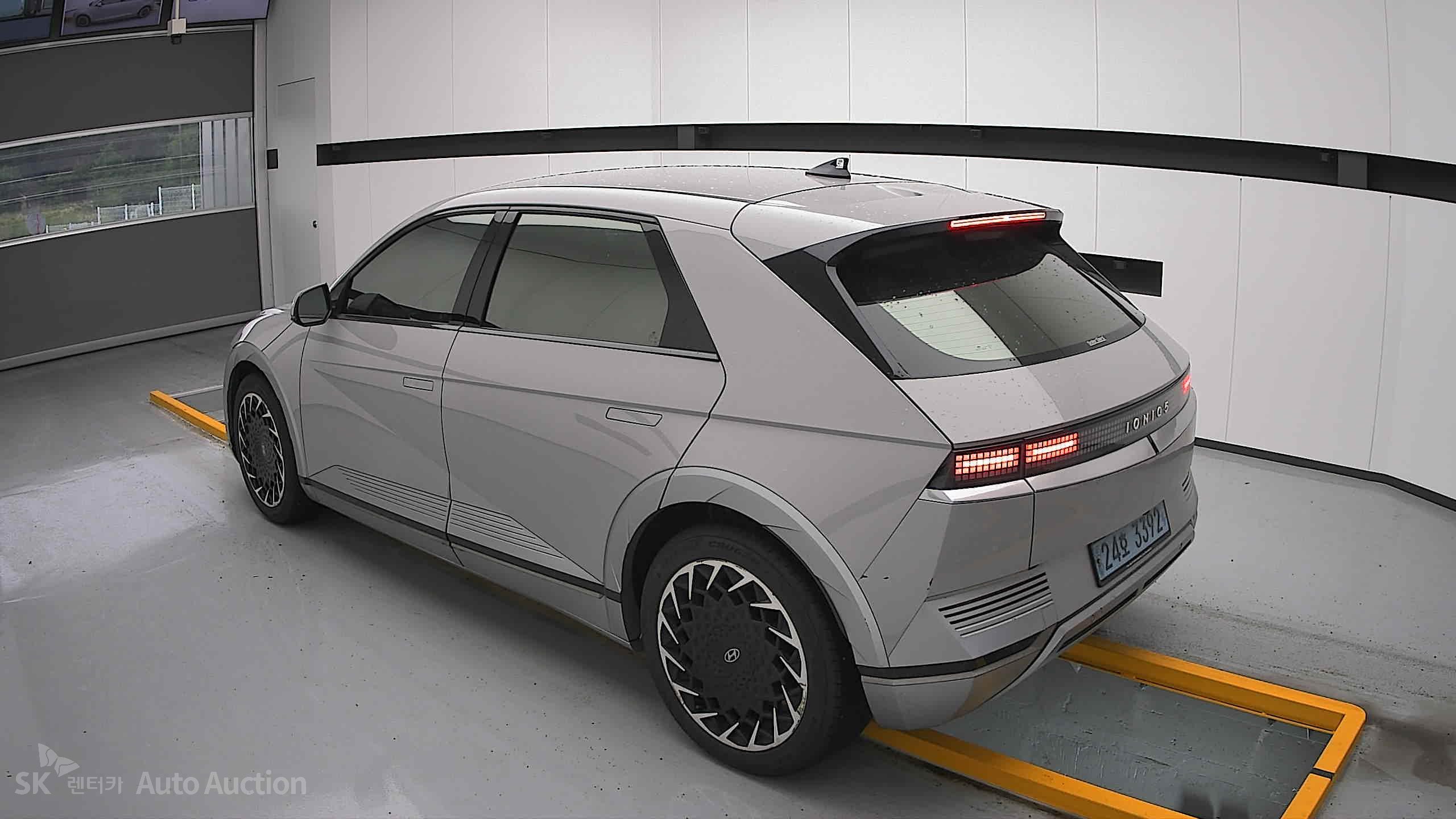 2022 - hyundai ioniq