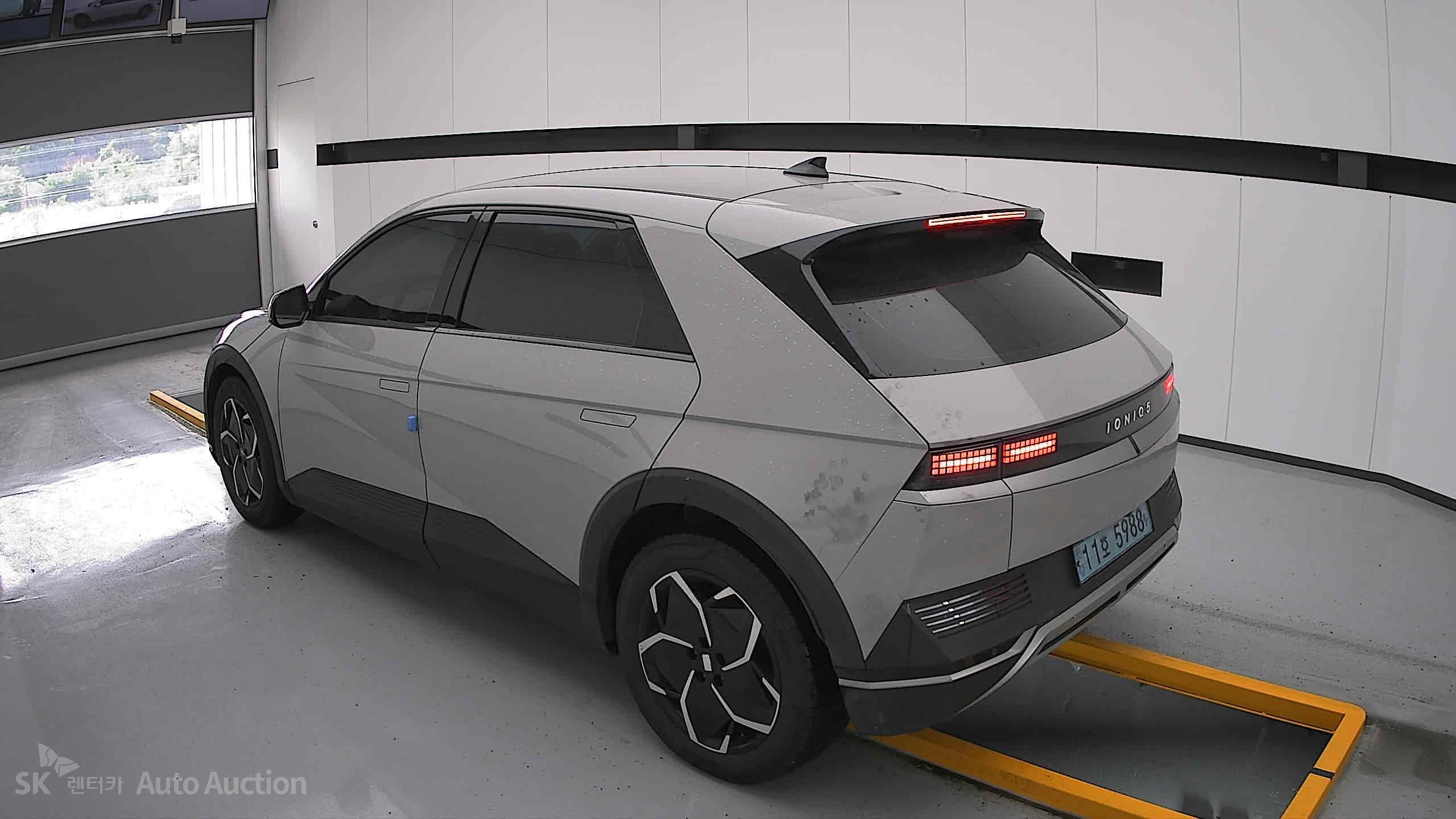2022 - hyundai ioniq