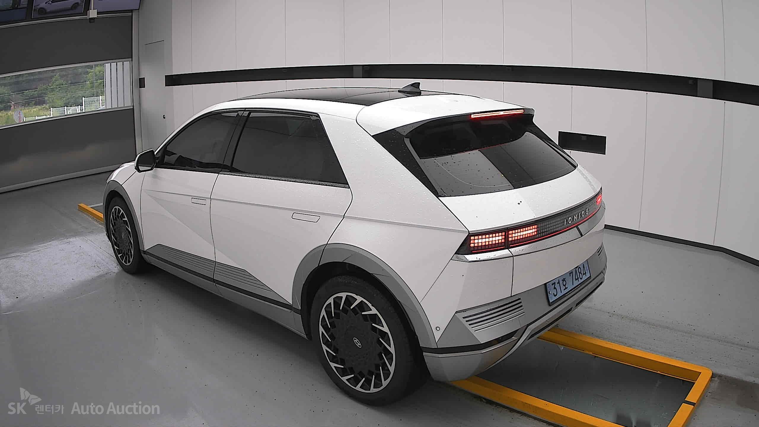 2023 - hyundai ioniq