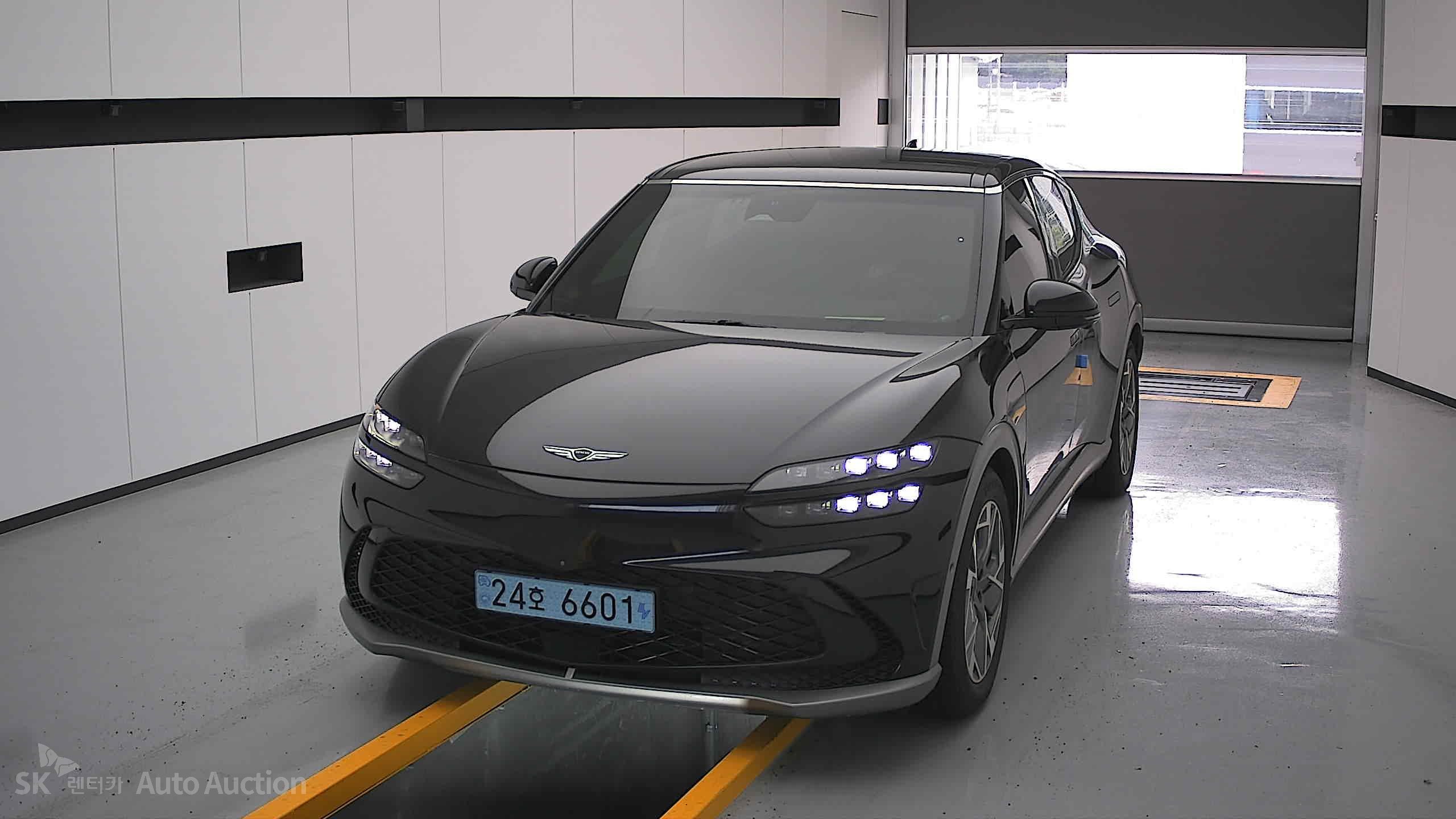2022 - genesis gv60