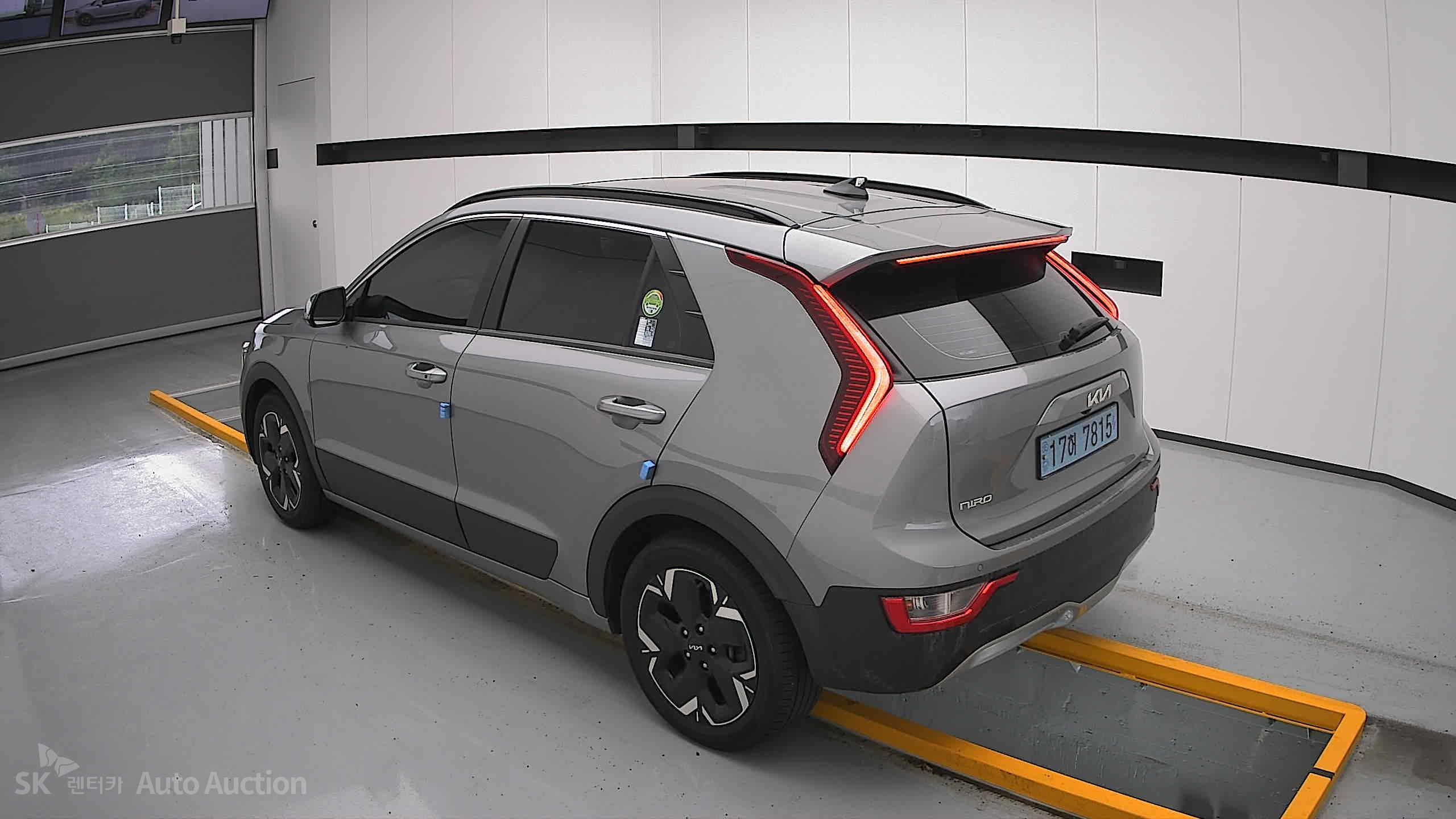 2023 - kia niro ev