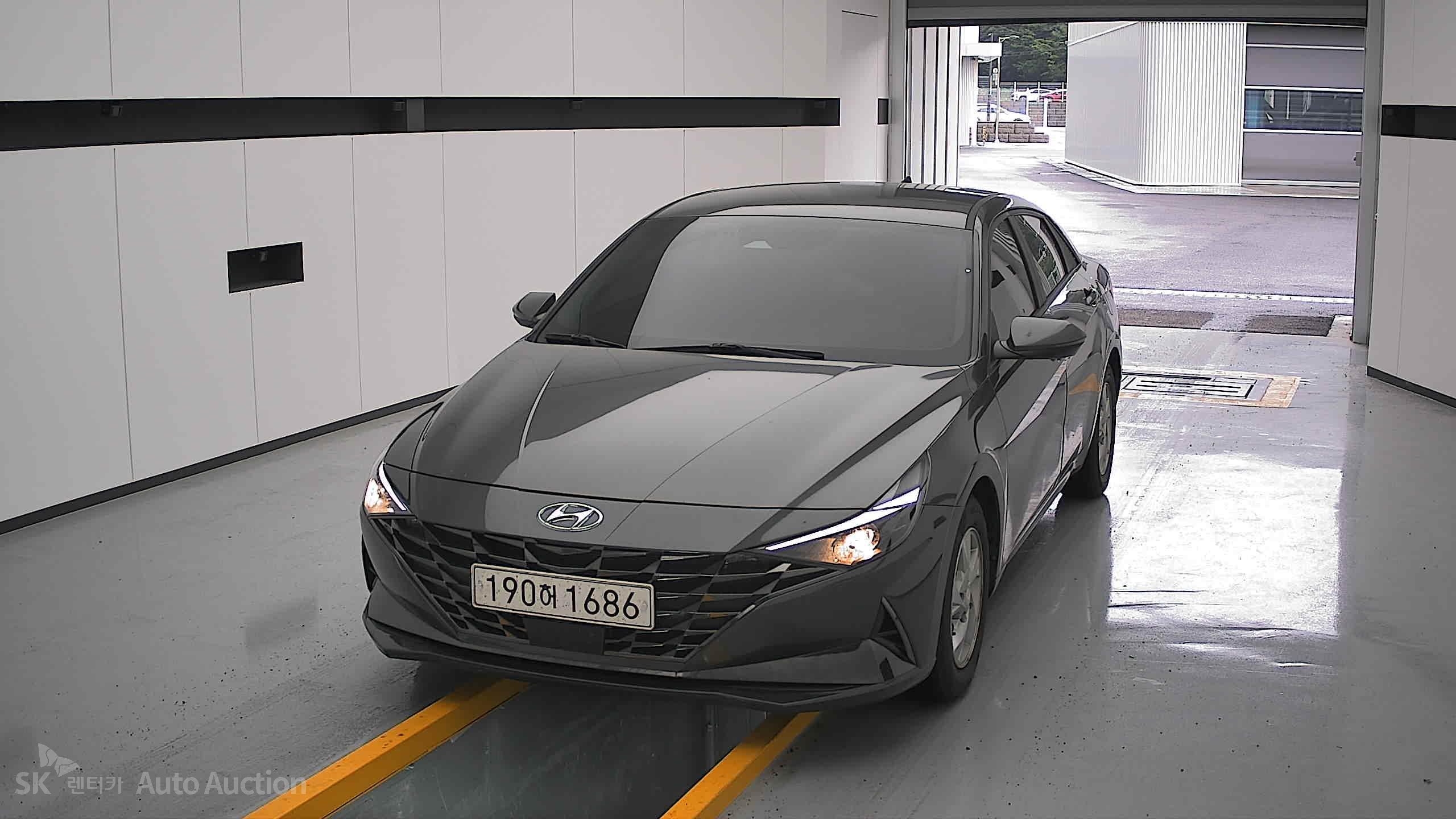 2021 - hyundai avante