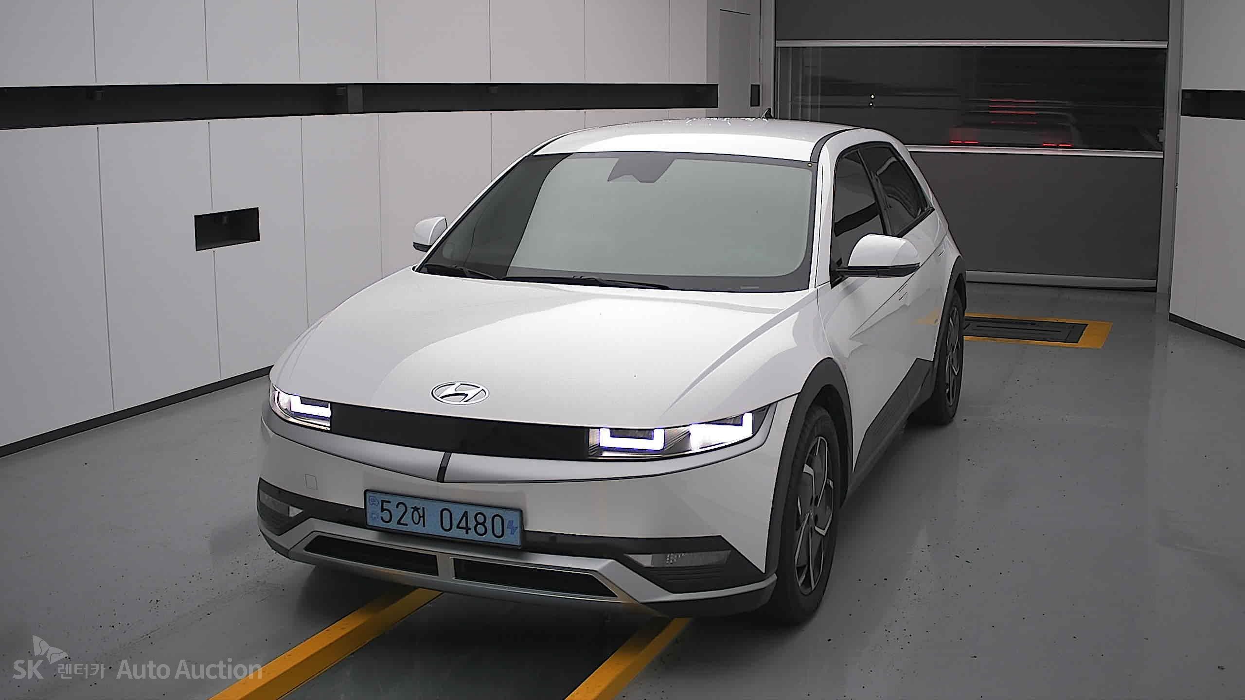 2022 - hyundai ioniq