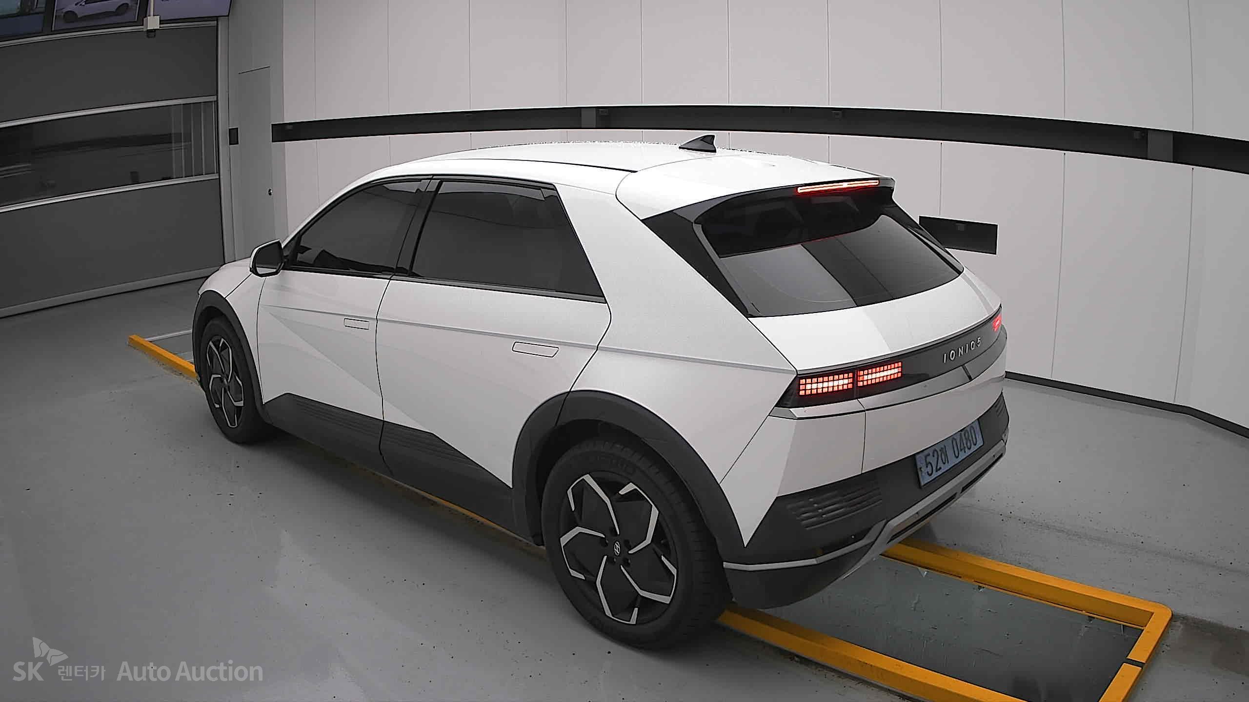 2022 - hyundai ioniq